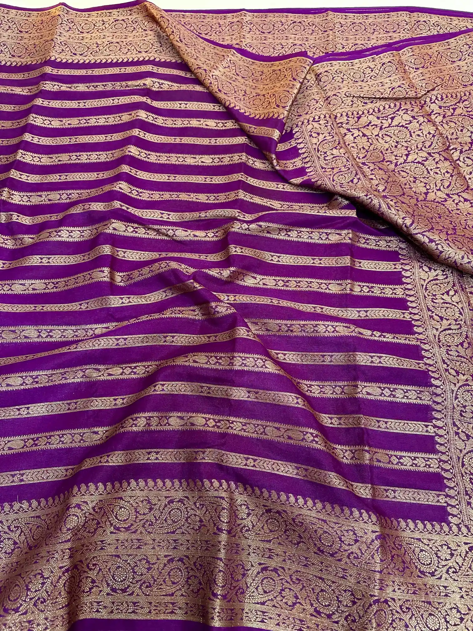 Aarti Ravi mam inspired Warm Silk Stripe Pattern Banarasi Saree - Image 2