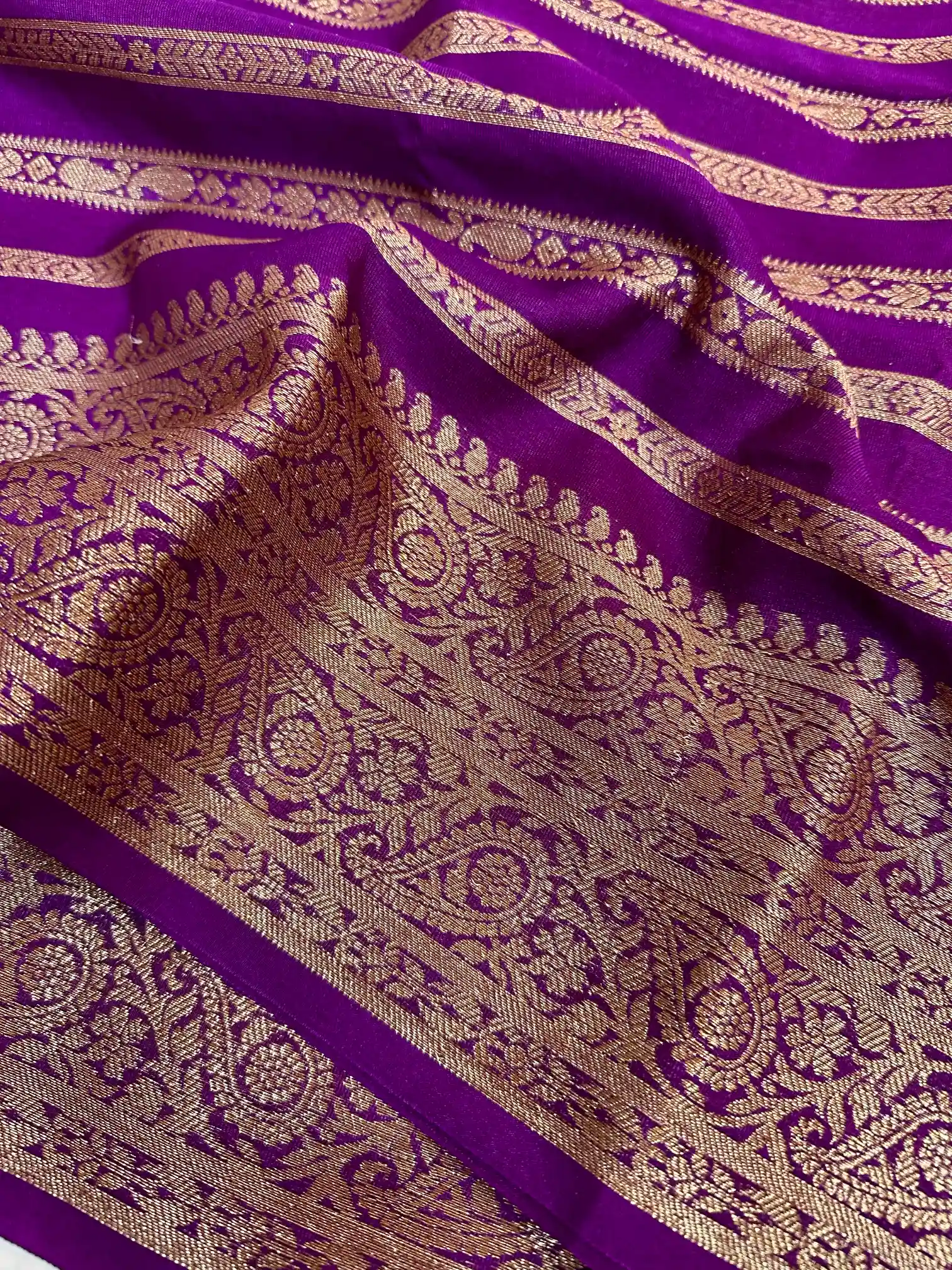 Aarti Ravi mam inspired Warm Silk Stripe Pattern Banarasi Saree - Image 3