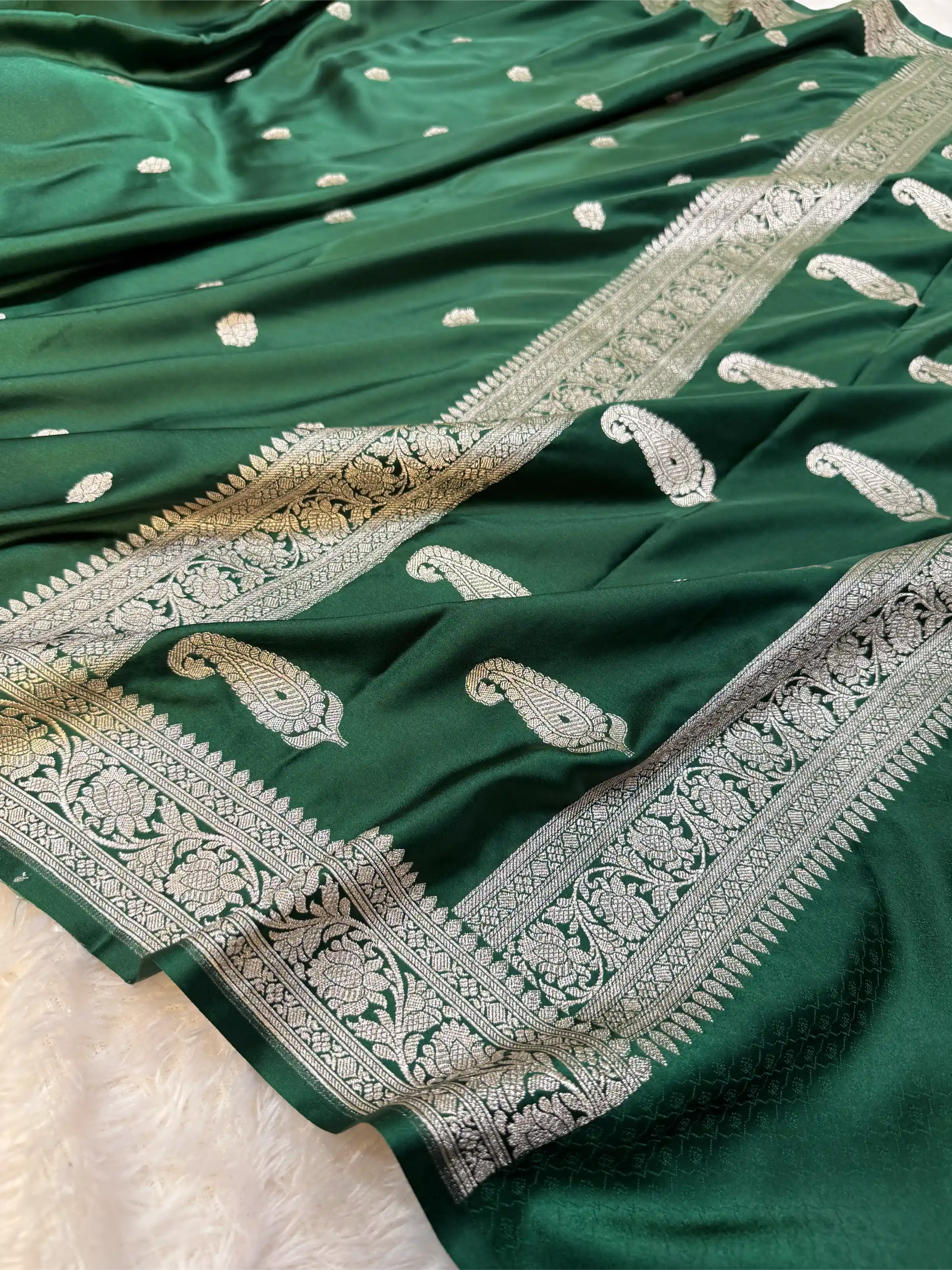 Bottle Green Mashru Katan Silver Zari Khaddi Buti Concept Banarasi Saree - Image 2