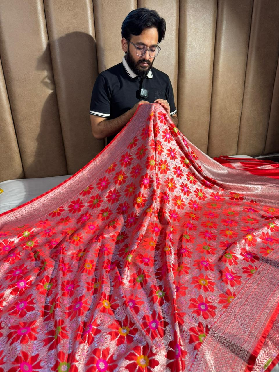 Bridal Red Mashru Katan Silk Eccentric Meenakari Banarasi Saree - Image 3
