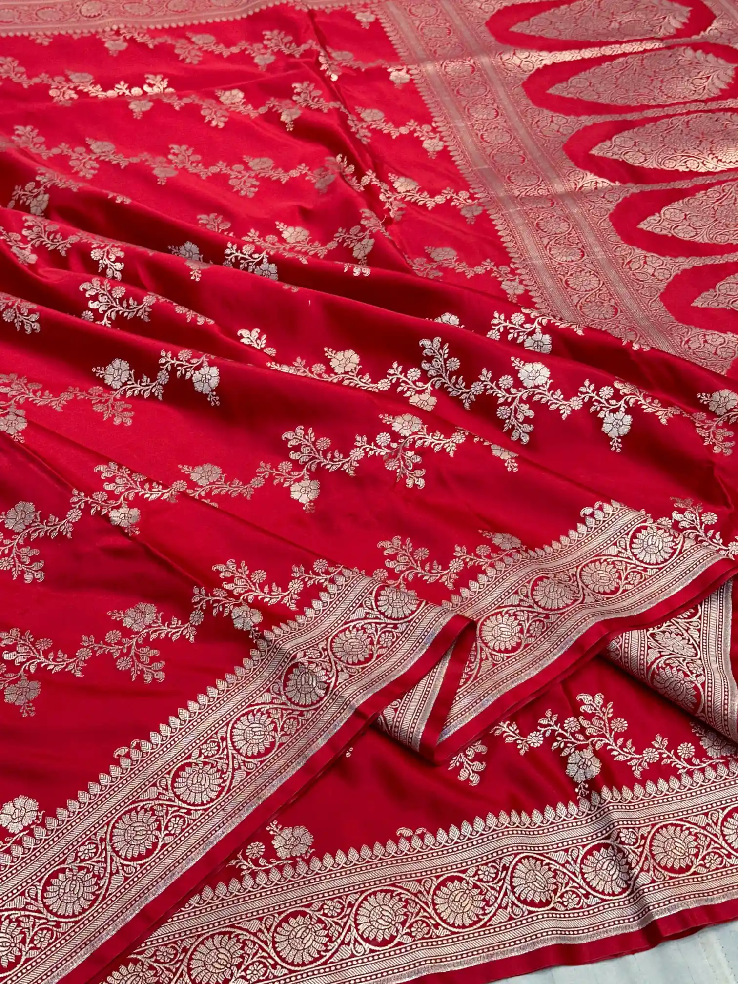 Bridal Red Mashru Katan Silk Leheriya Weave Banarasi Saree - Image 6