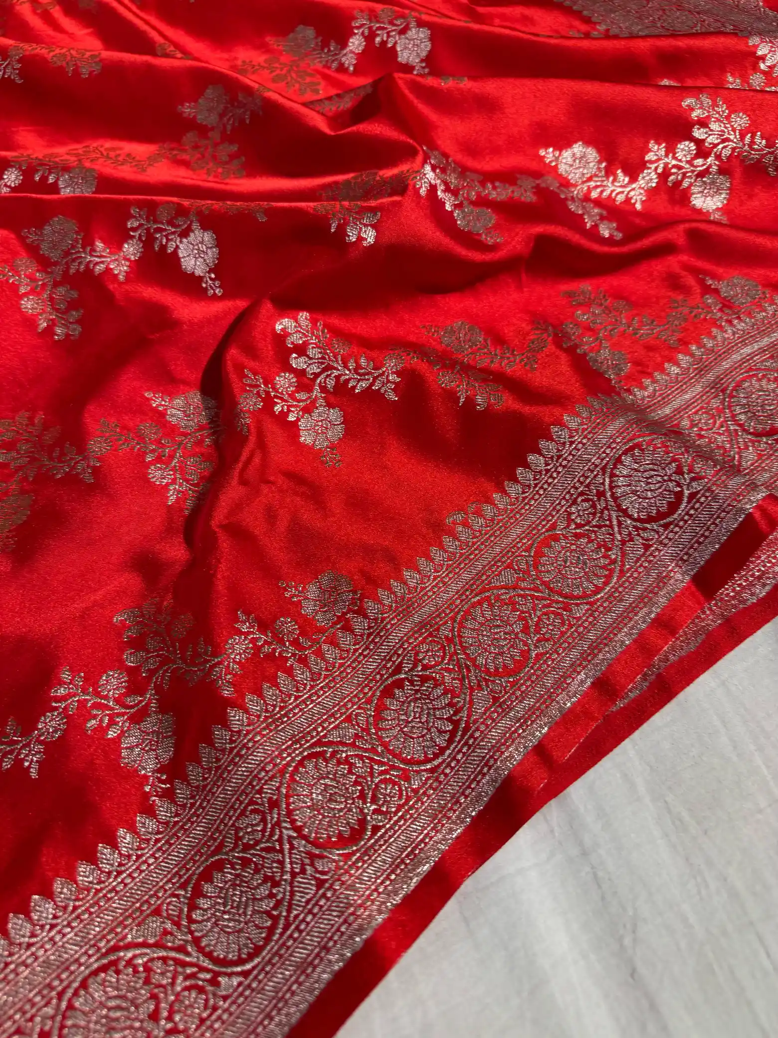 Bridal Red Mashru Katan Silk Leheriya Weave Banarasi Saree - Image 9