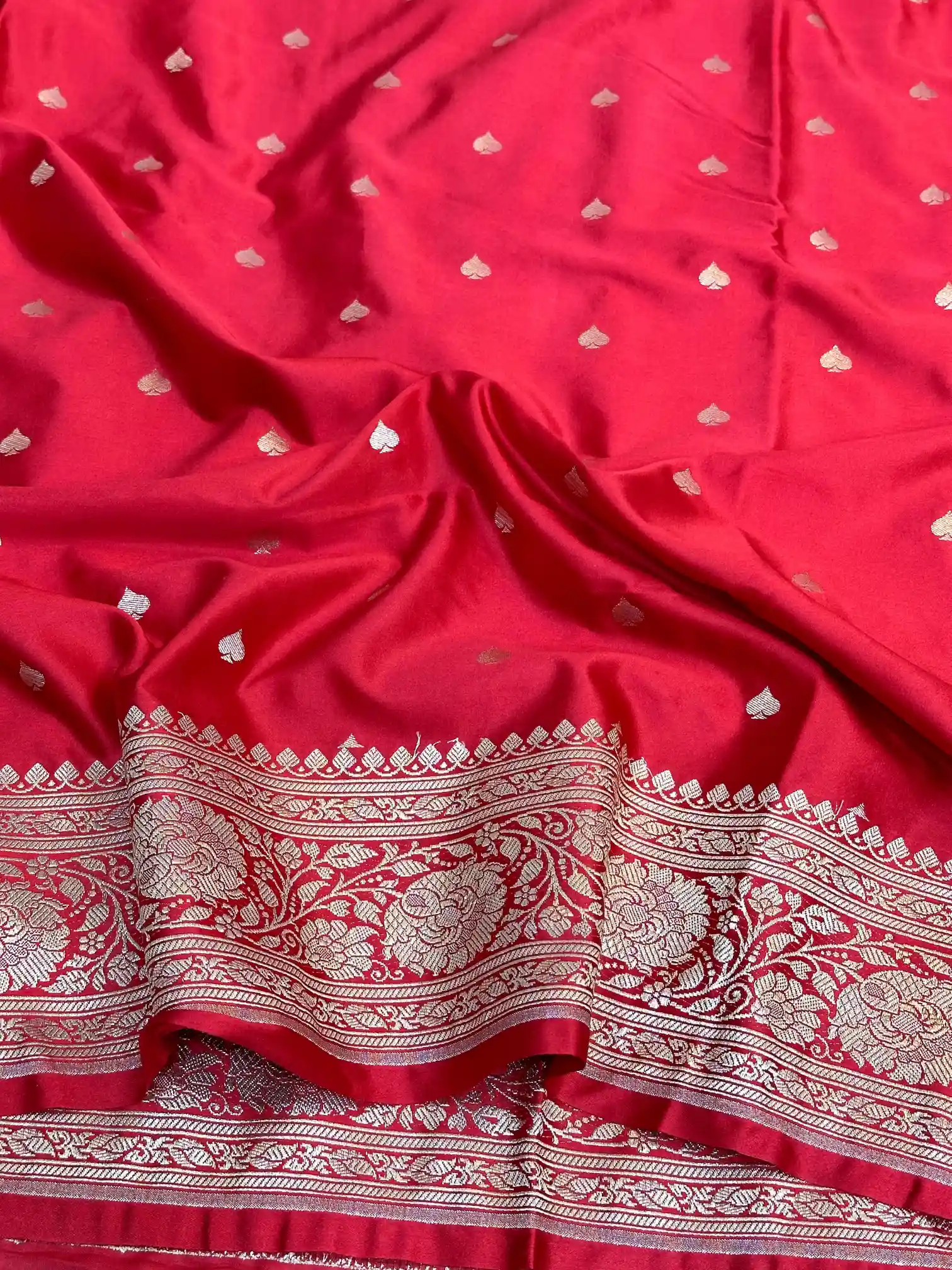 Bridal Red Premium Mashru Katan Saree - Image 5