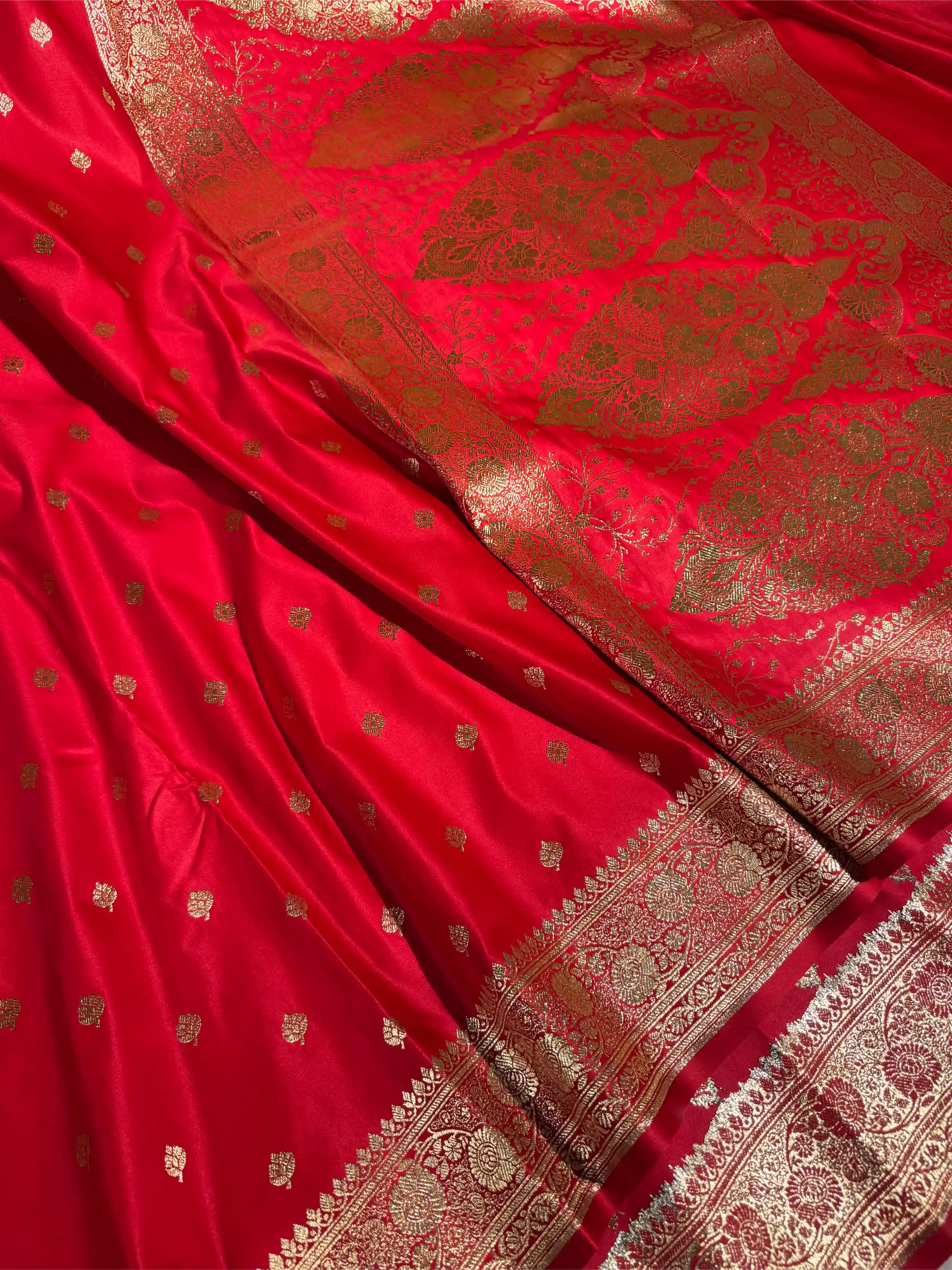 Bridal Red Satin Silk Bridal Heritage Banarasi Saree - Image 2