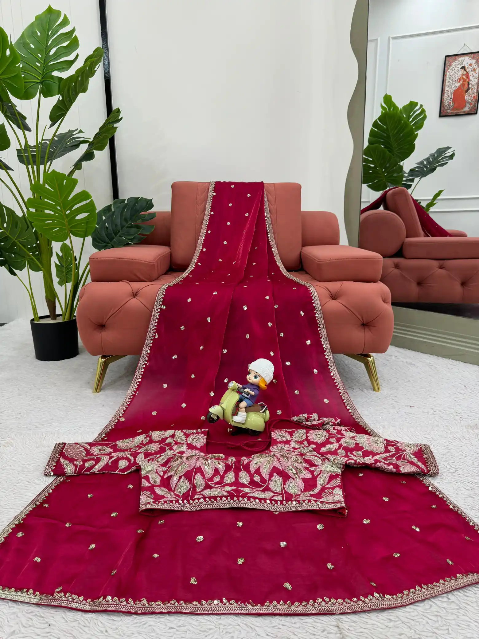Cherry pink Shimmery Tissue Designer Saree - Image 4