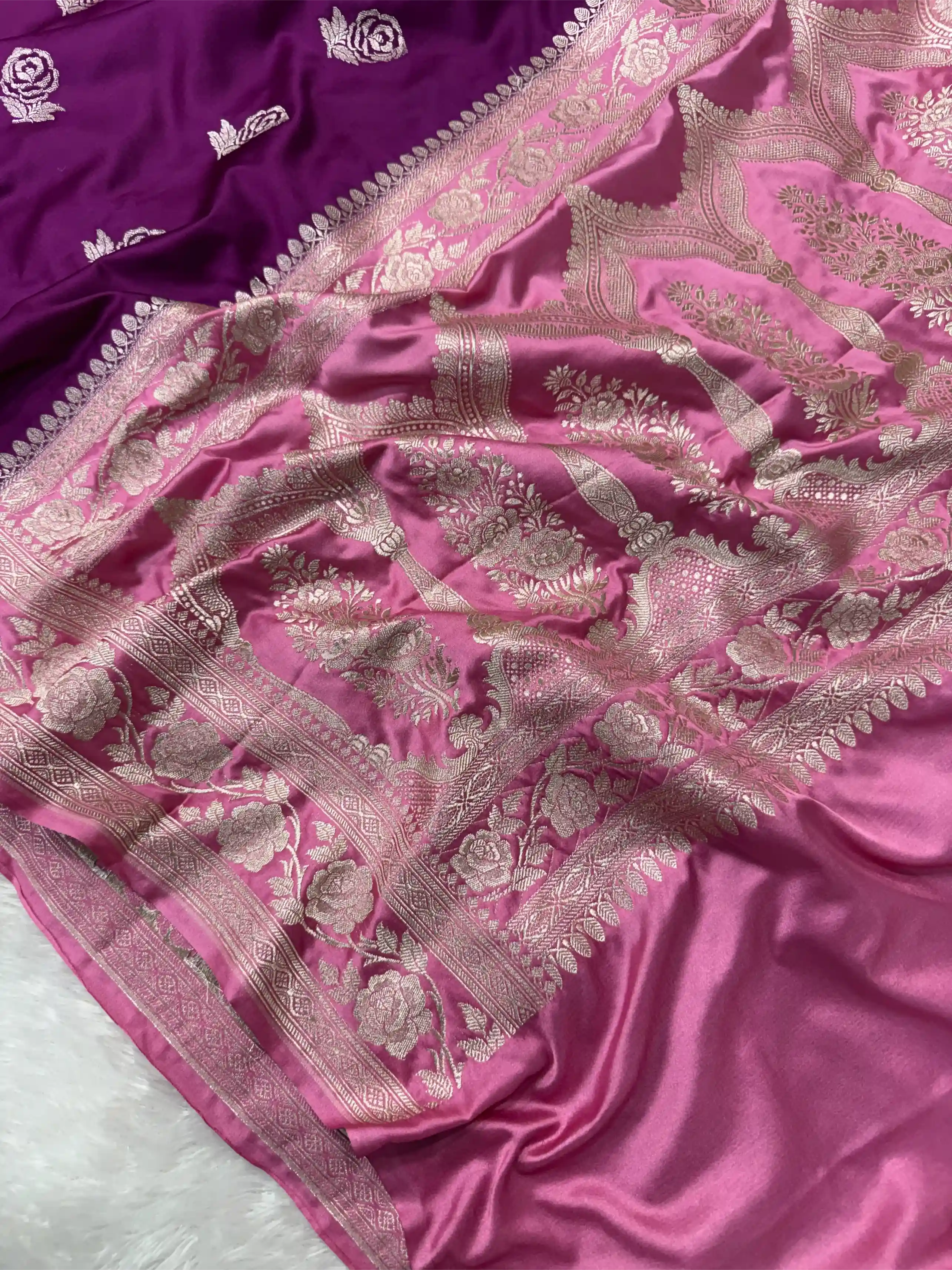 Bright Violet Mashru Katan Silk Eccentric Traditional Weave Banarasi Saree - Image 5