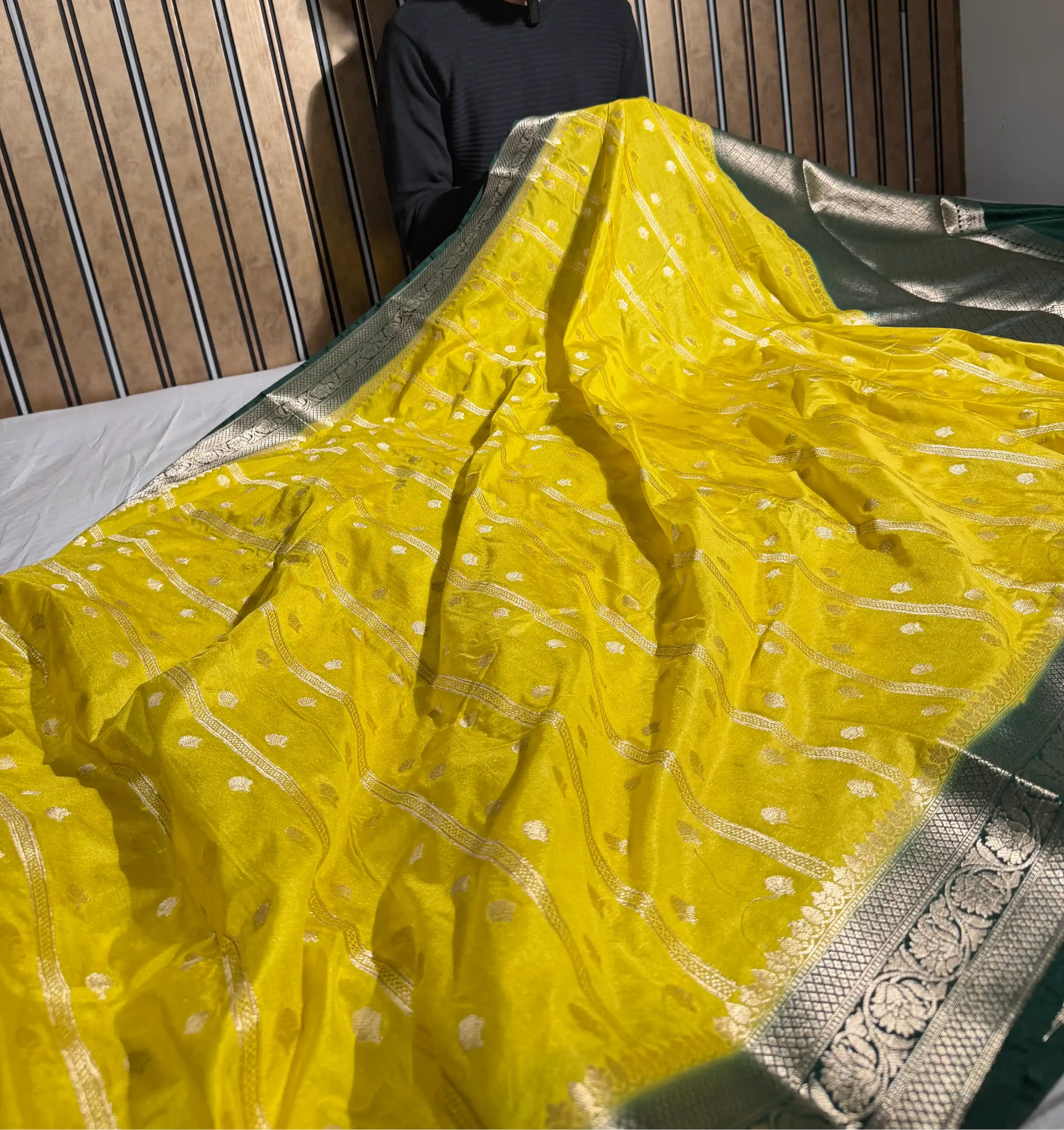 Bright Yellow Contrast Chinia Silk Traditional Banarasi Saree - Image 3
