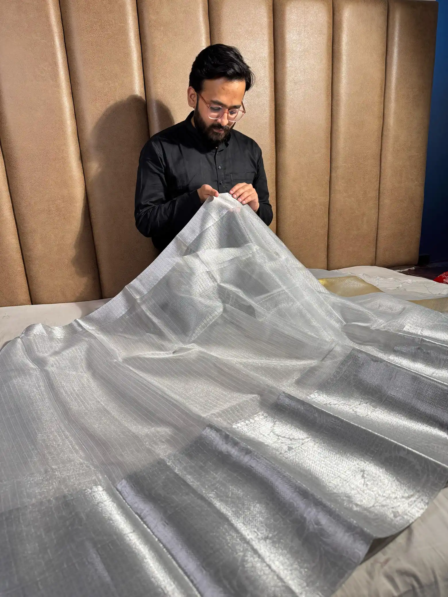 Silver Shade Kota Tissue Silk Banarasi Saree - Image 3
