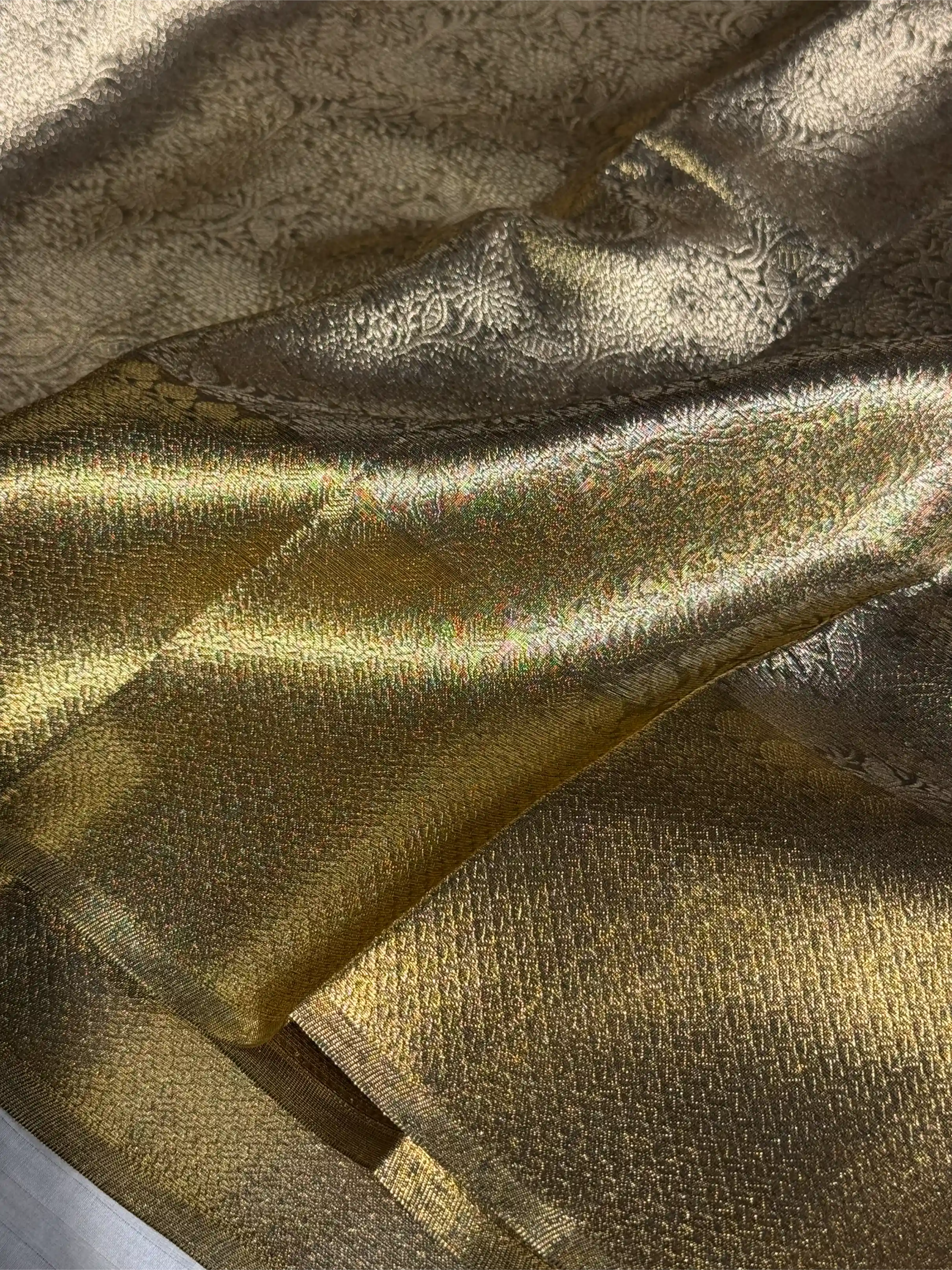 Nita Mam Inspired Copper Tissue Silk Embossed Banarasi Saree - Image 2