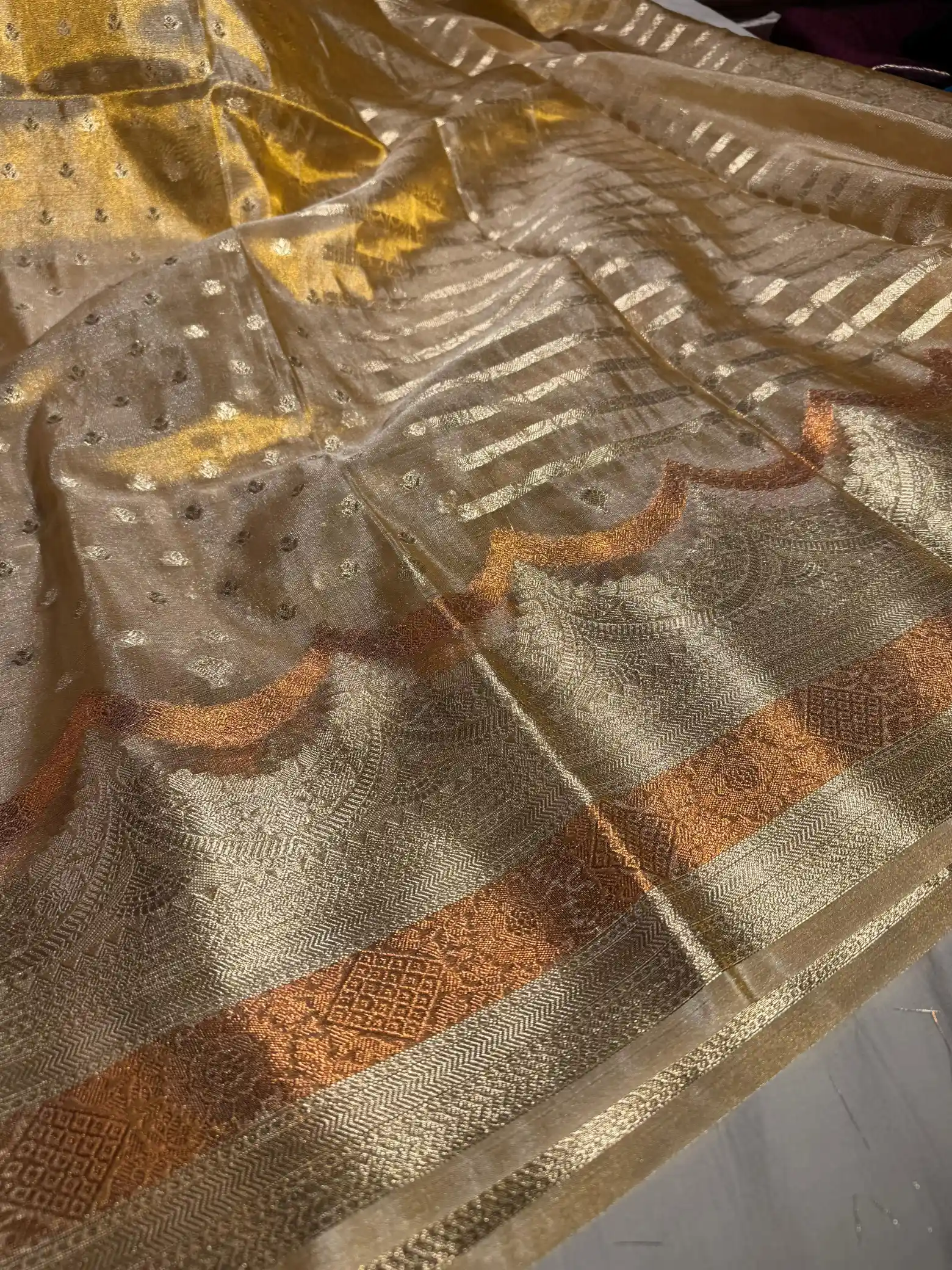 Copper Tissue Silk Buti Work Banarasi Saree - Image 2