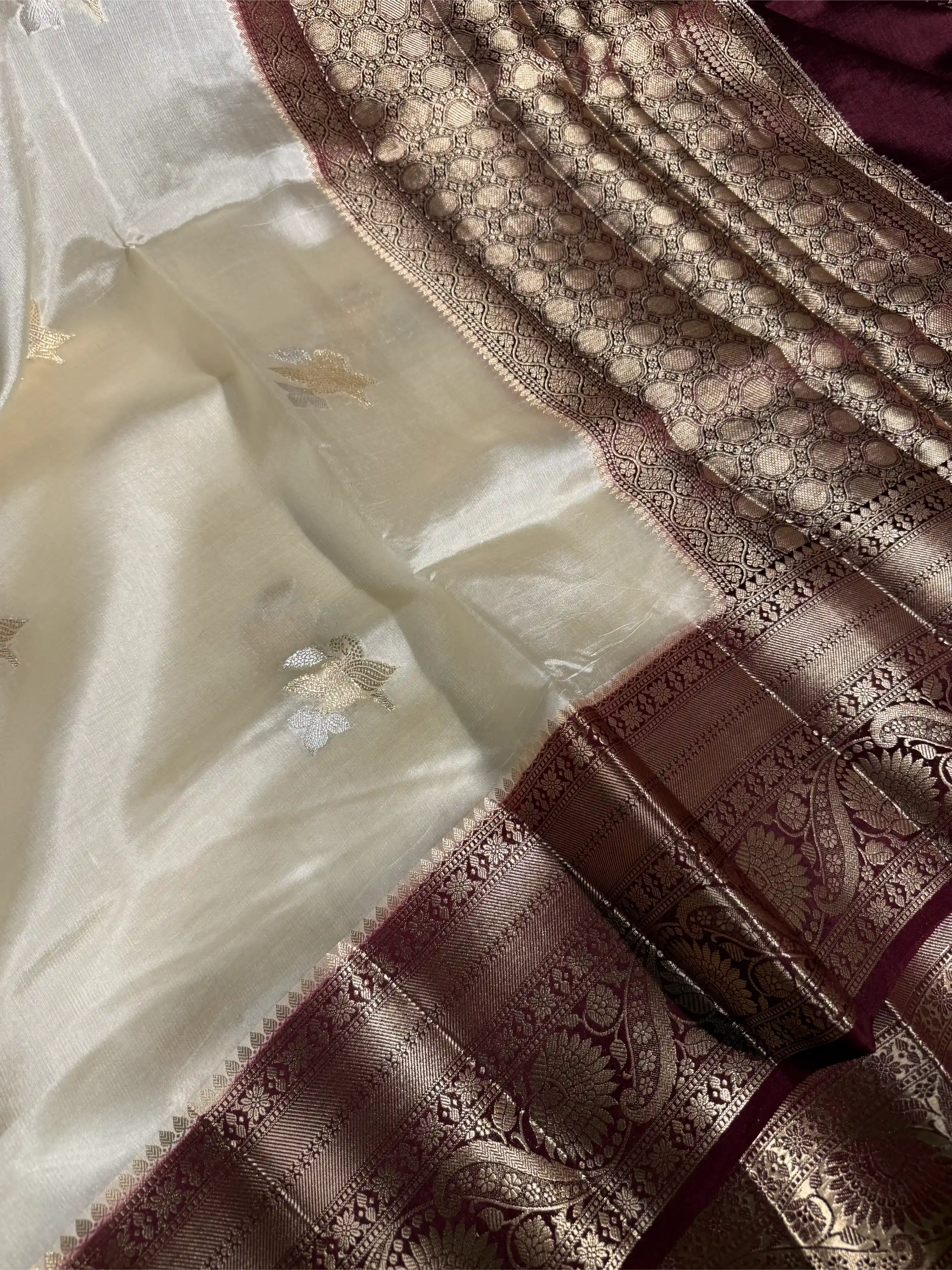Cream Wine Mango Katan Silk Traditional Banarasi Saree - Image 3