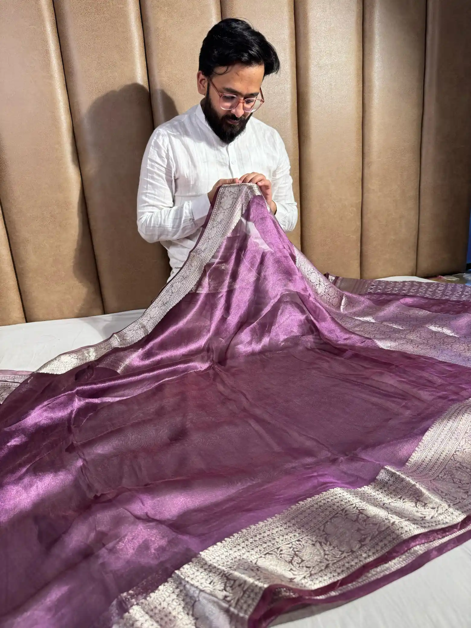 Dark Lavender Pure Tissue Silk Banarasi Saree - Image 3