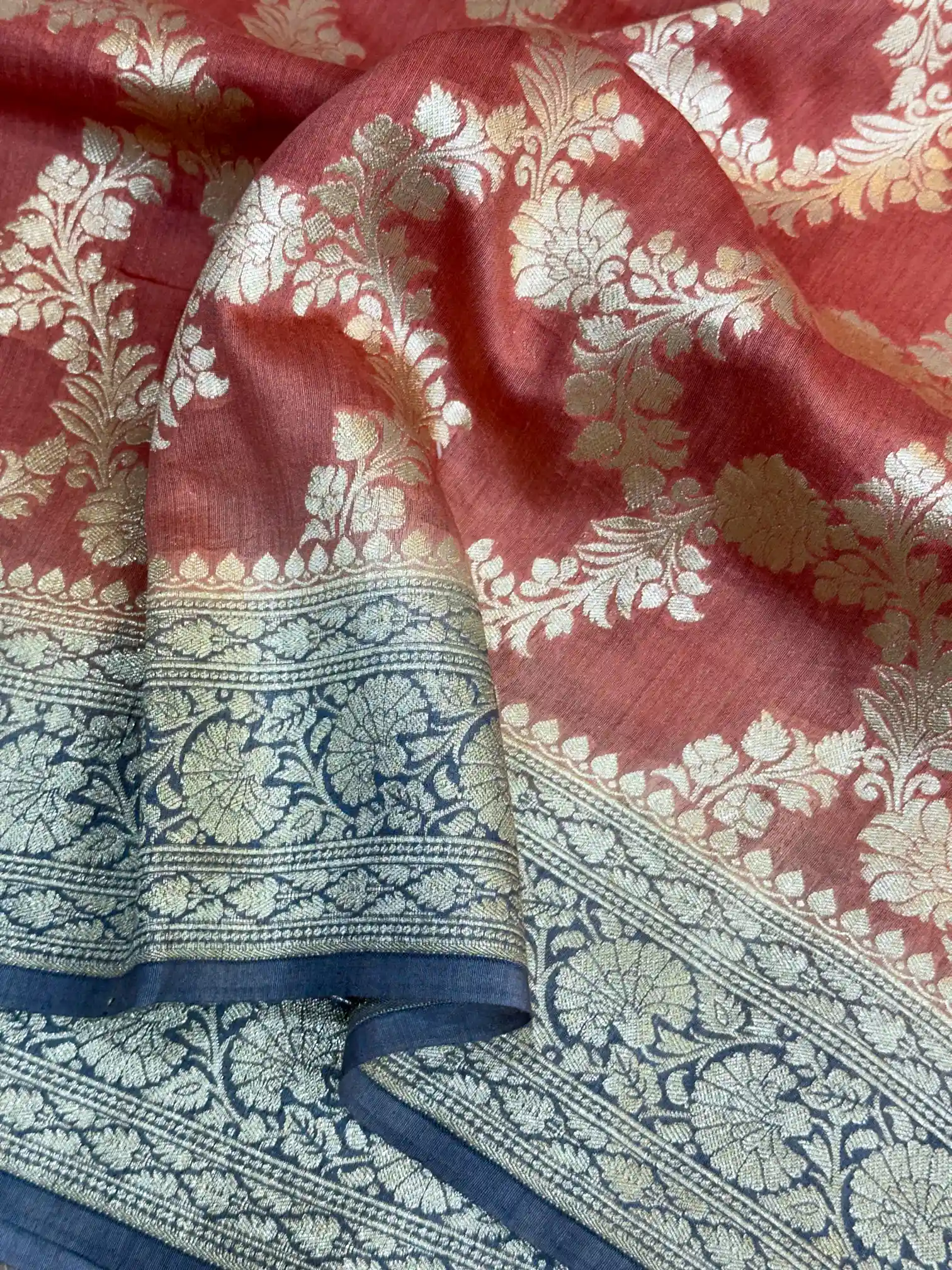 Dark Peach Contrast Munga Silk Banarasi Saree - Image 3