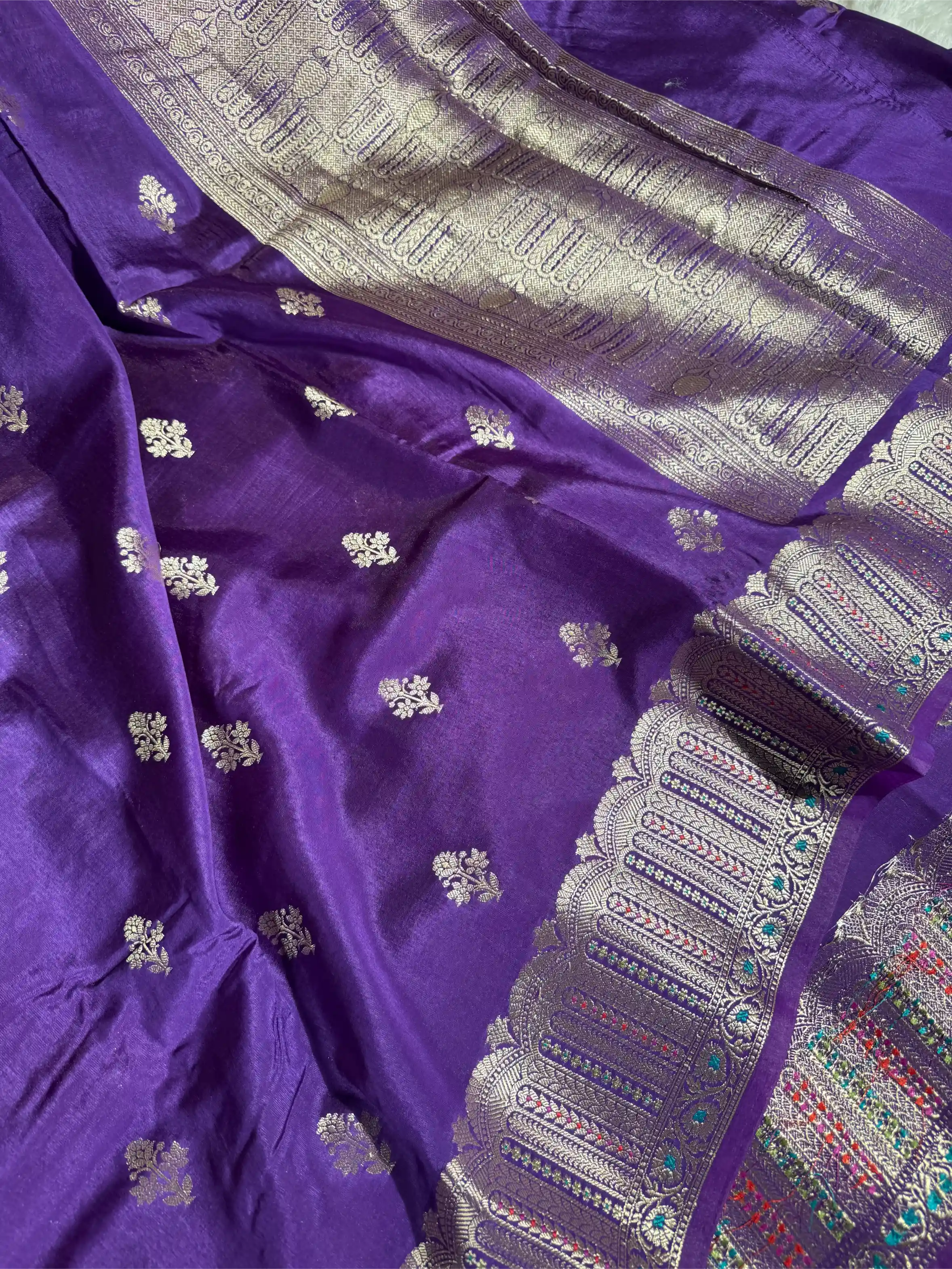 Deep Purple Chinia Silk Intricate Meenakari Weave Border Banarasi Saree - Image 3