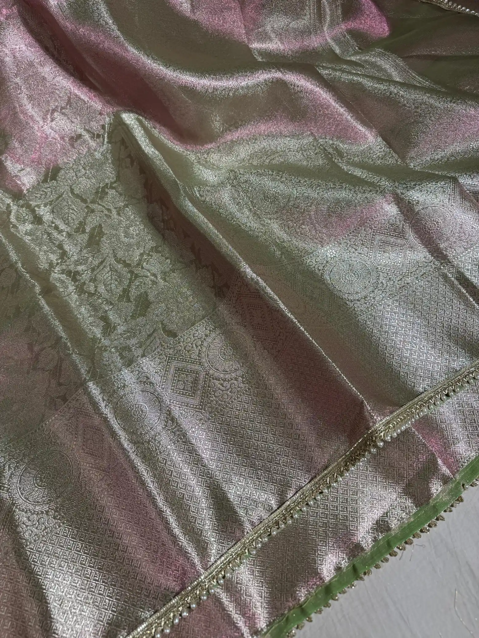 Dual Tone Glass Tissue Silk Saree with Motilace Work and Rich Pallu - Image 2
