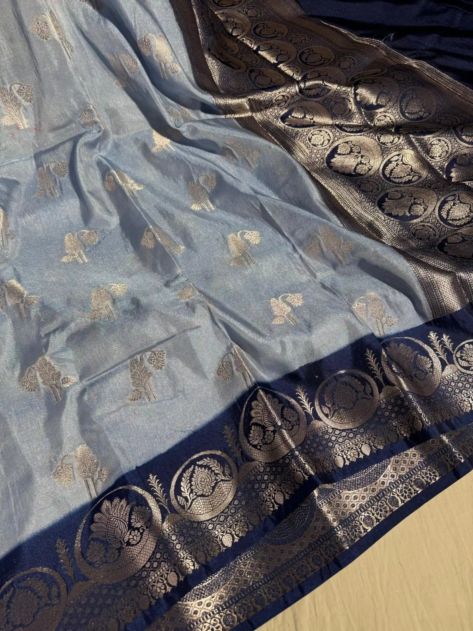 English shade banarasi georgette tissue silk saree with rich pallu and blouse - Image 2