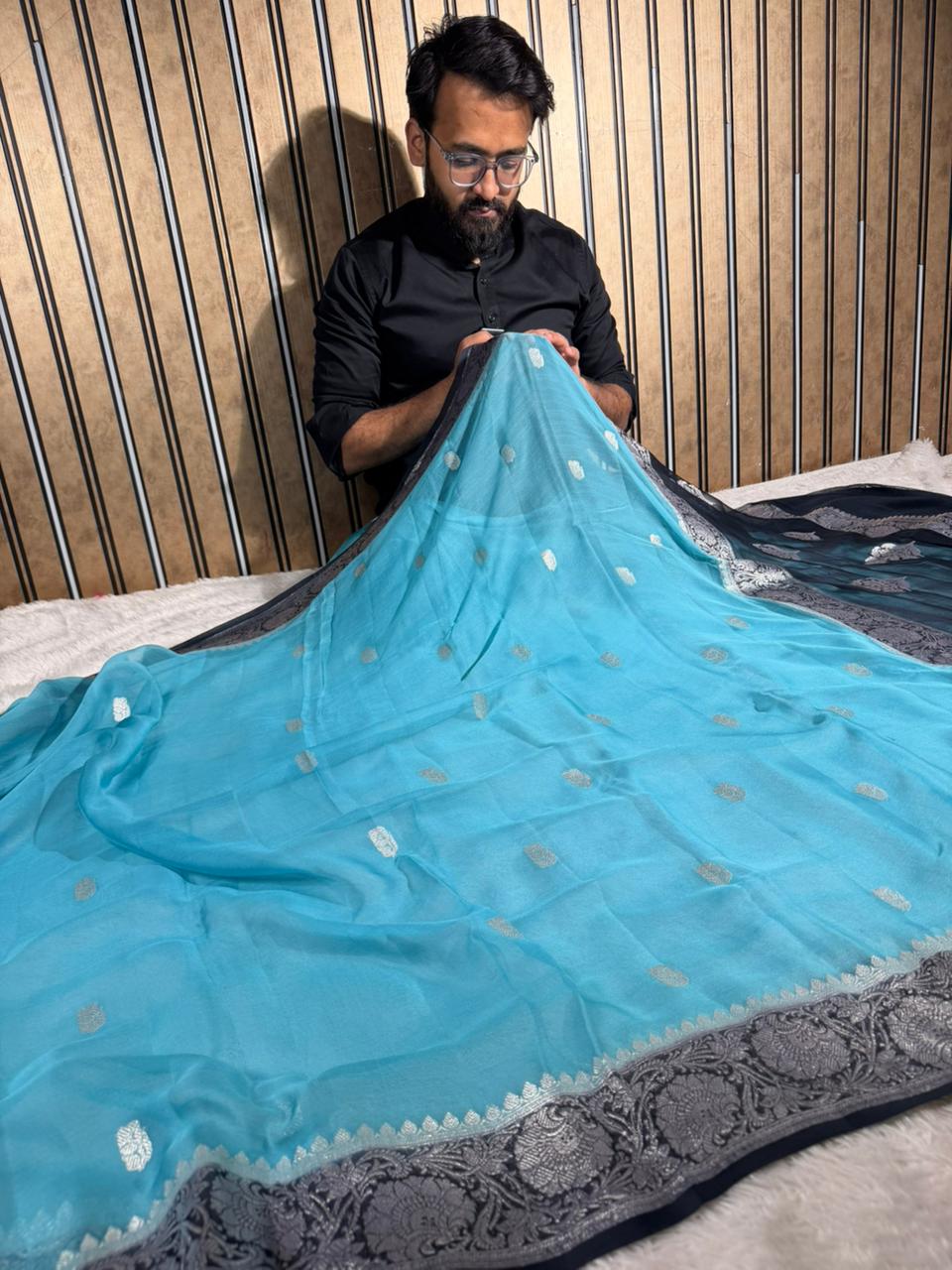 Firozi Blue Pure Khaddi Chiffon Silk Handwoven Banarasi Saree - Image 3