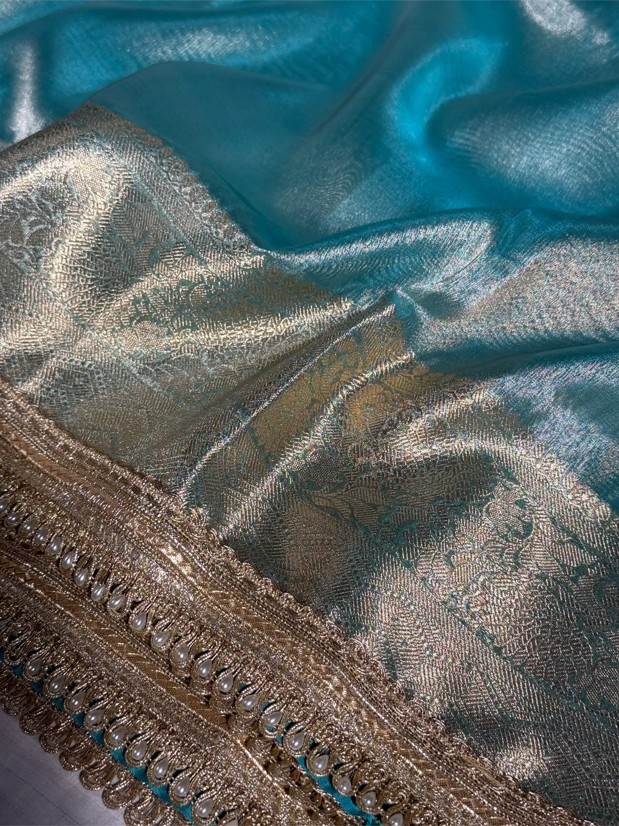 Jahnvi Kapoor Inspired Sea Green Tissue Designer Saree - Image 4