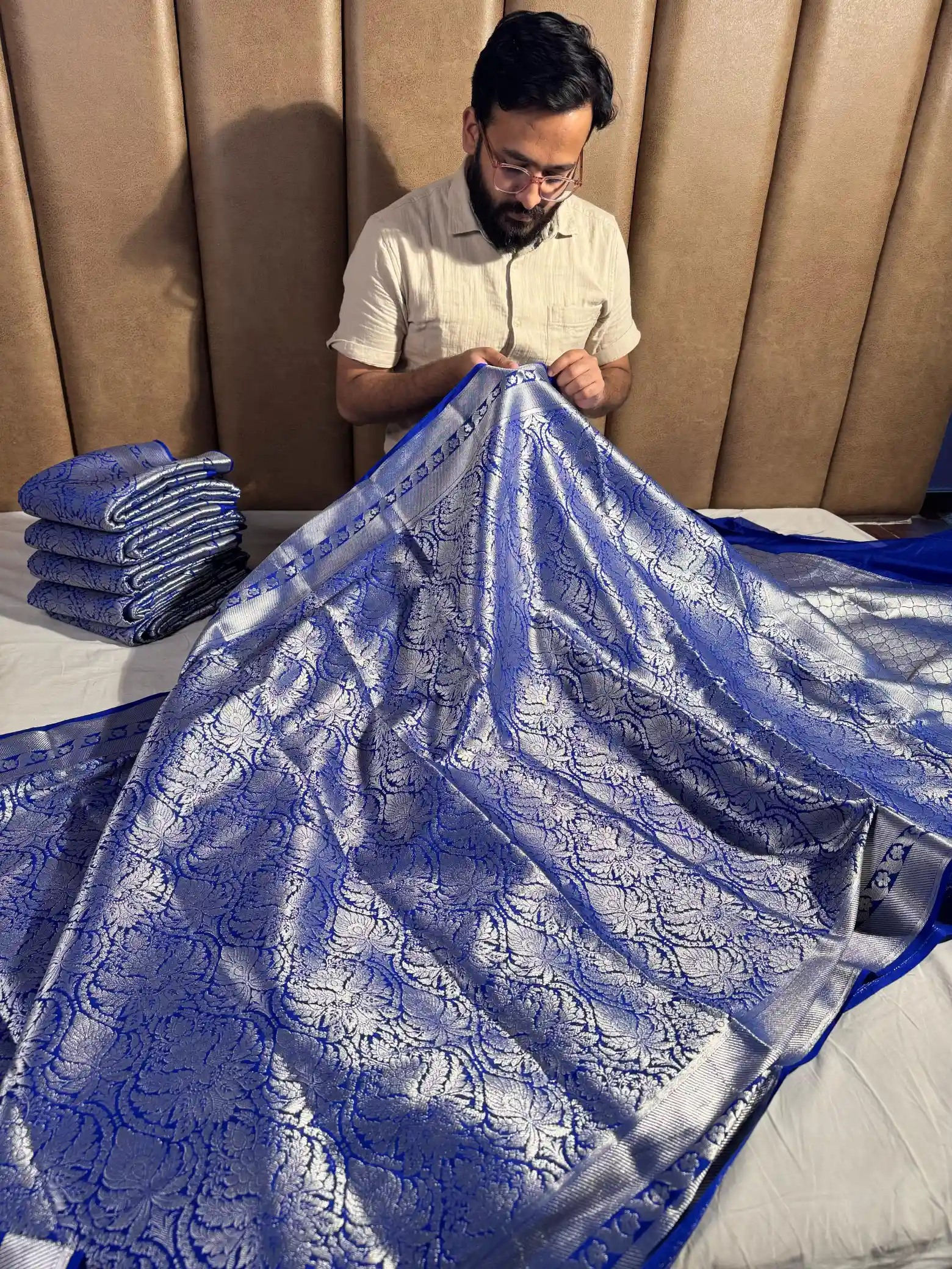 Royal Blue Semi Katan Silk Embossed Banarasi Saree - Image 4