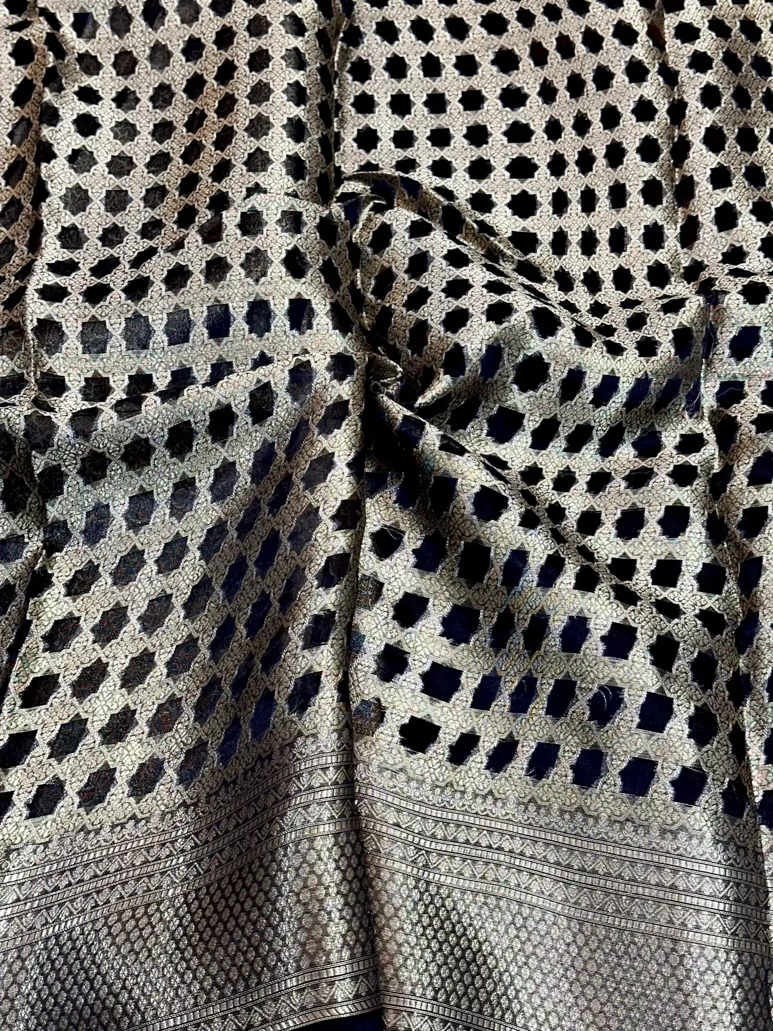 Jet Black Pure Tissue Silk Banarasi Saree - Image 4