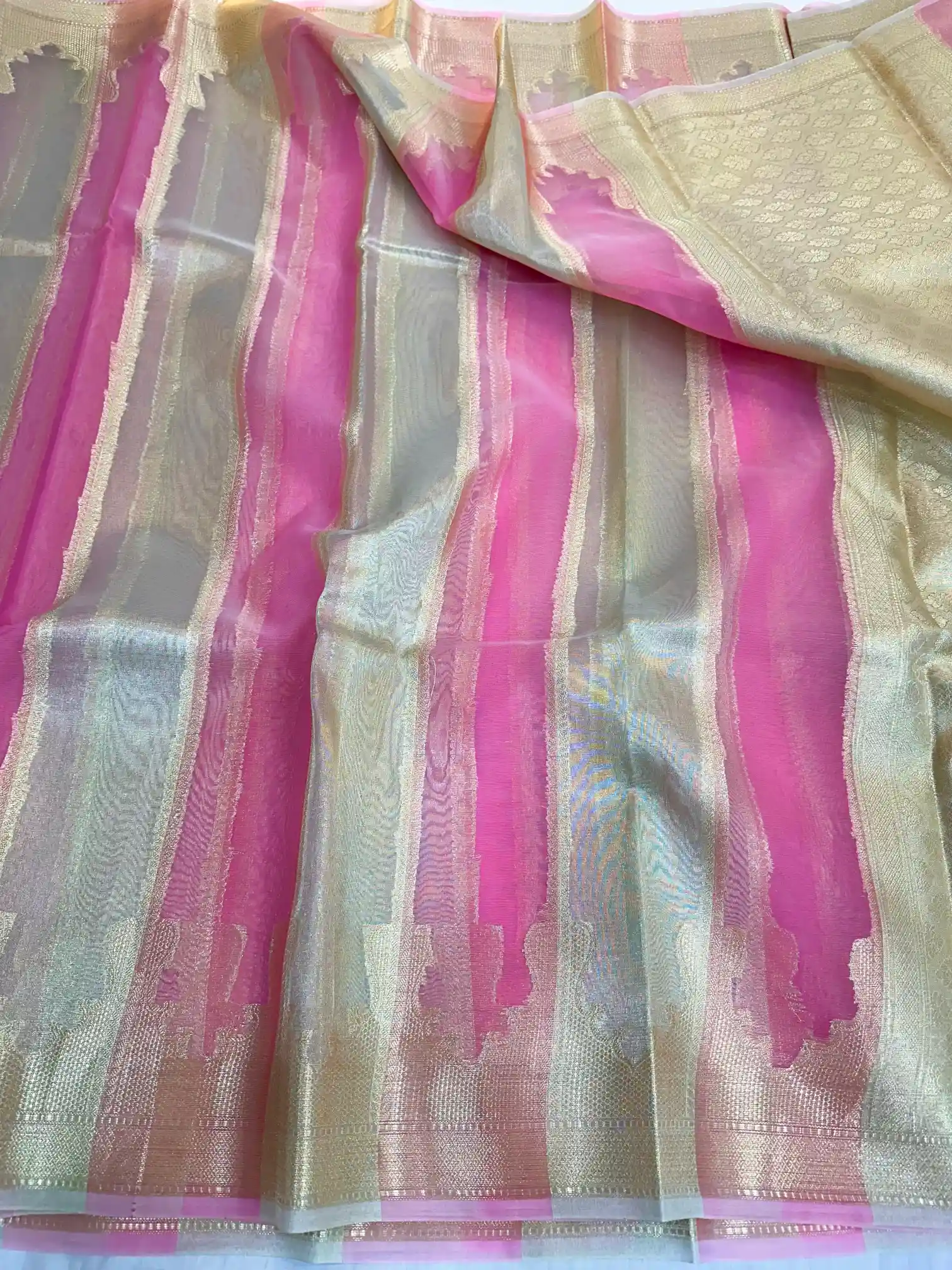 Kiara Mam Inspired Tissue Rangkat Saree - Image 2