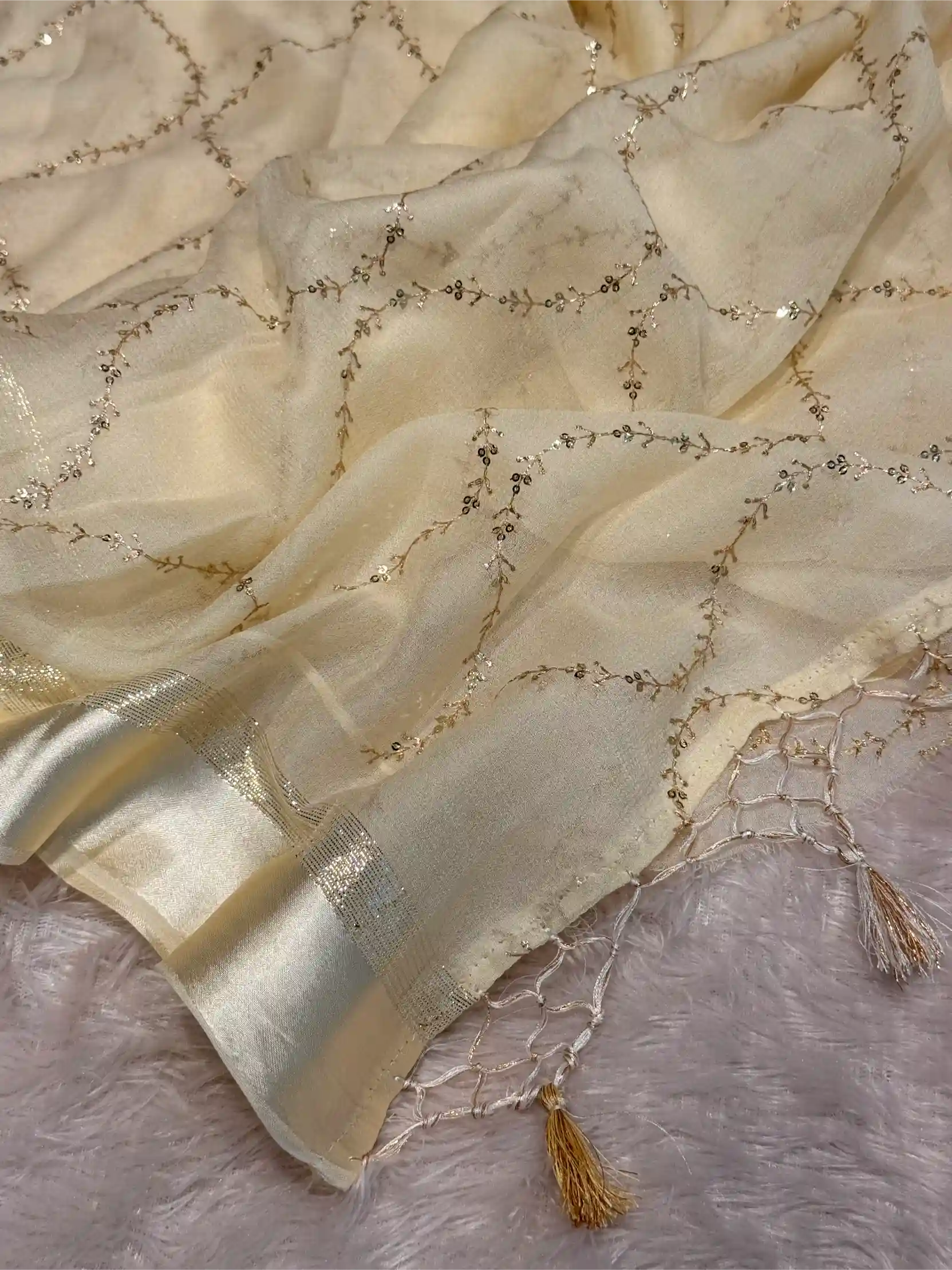 Light Cream Viscose Georgette Silk Embroidered Work Banarasi Saree - Image 4