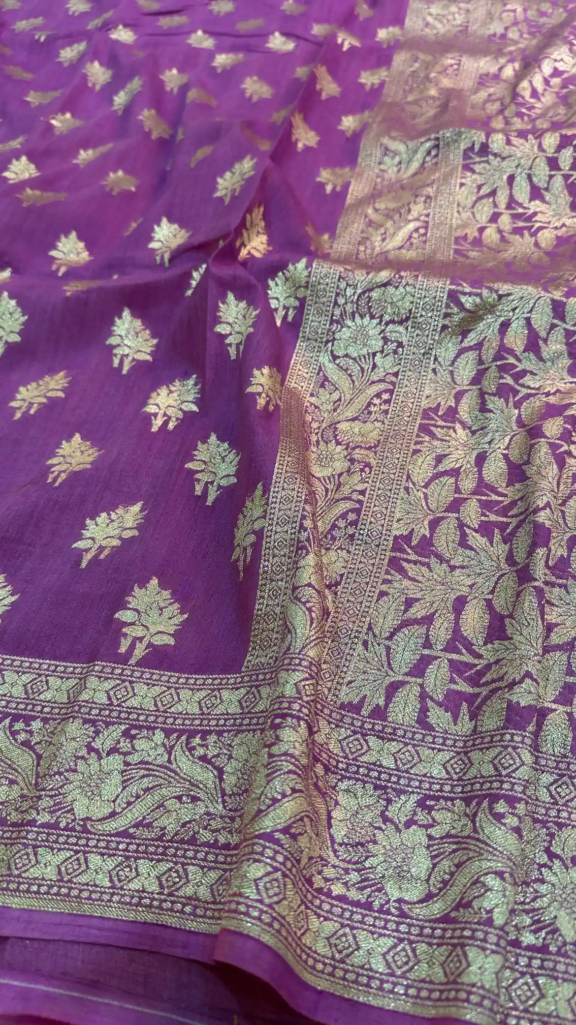 Light Lavender Munga Silk Banarasi Buta Saree - Image 6