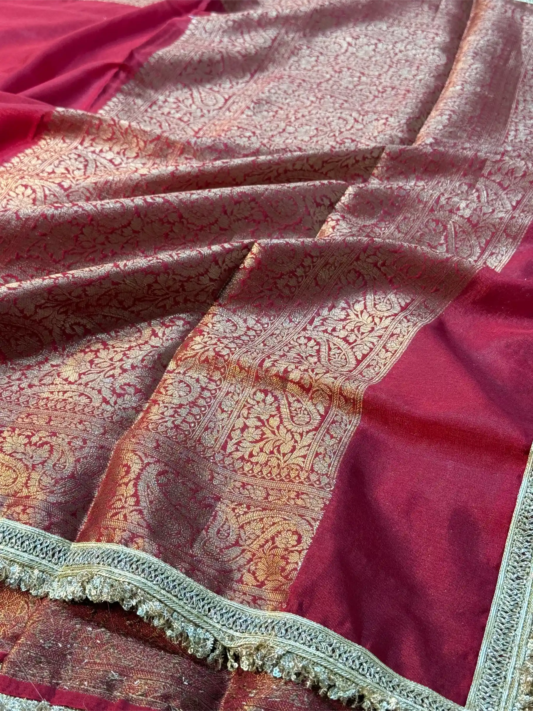 Light Maroon Warm Silk Designer Banarasi Saree - Image 4