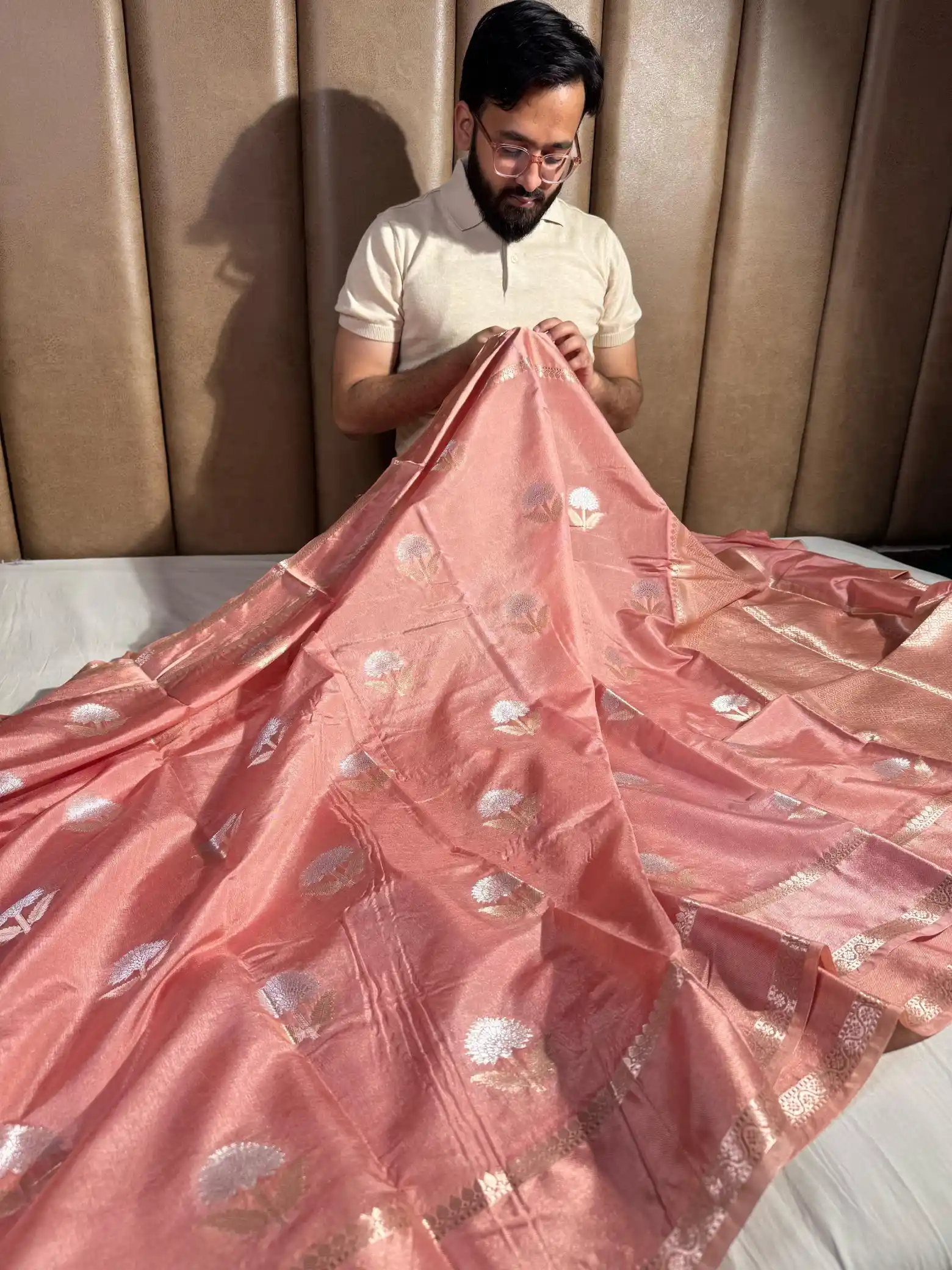Light Peach Chiniya Silk Flower Buta Banarasi Saree - Image 3