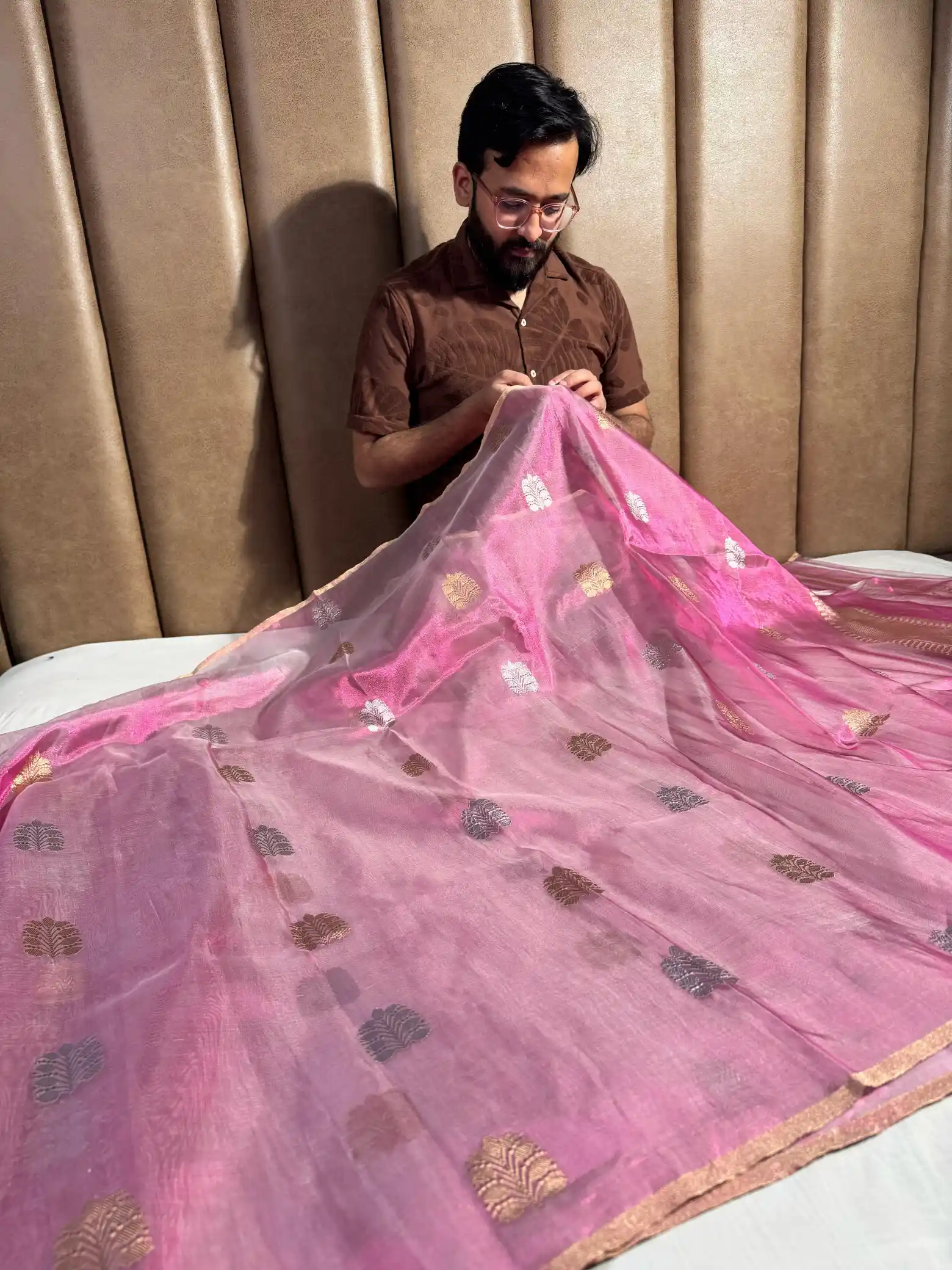 Light Pink Pure Handloom Kadhua Tissue Silk Saree with Rich Pallu and Blouse - Image 3