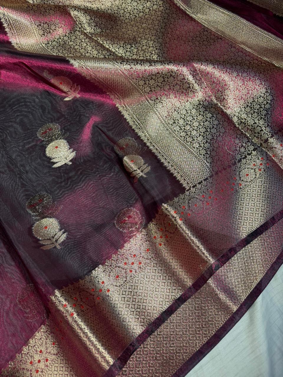 Majenta Violet Kora Tissue Silk Flower Buta Banarasi Saree - Image 2