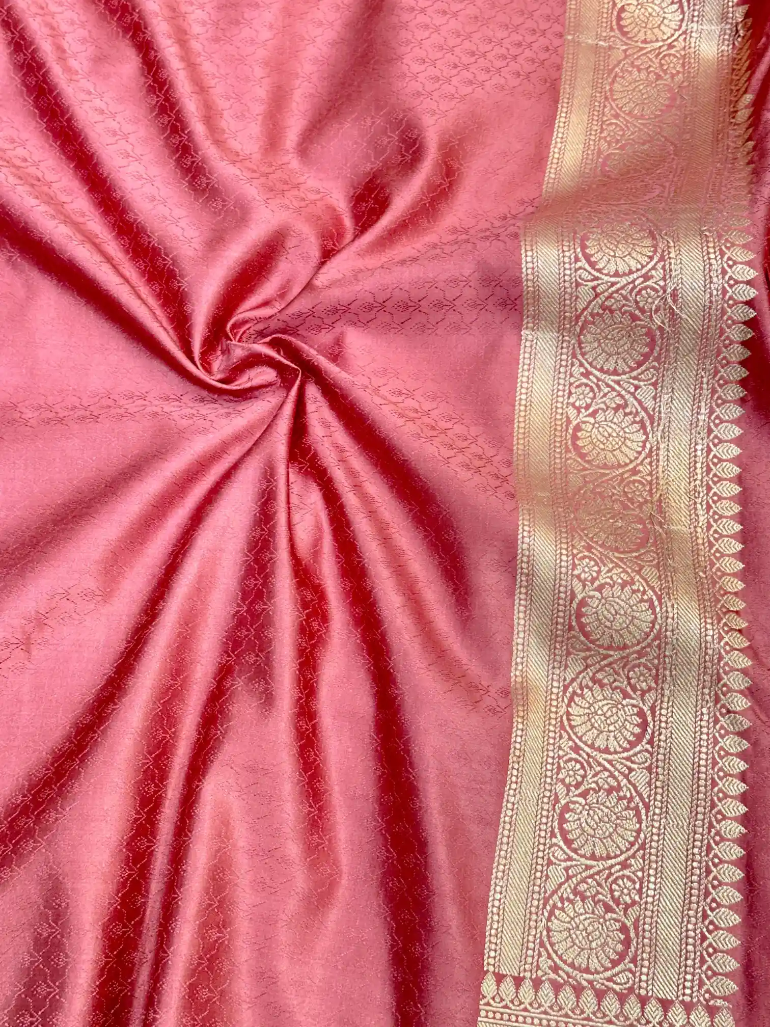 Mauve Mashru Katan Silk Leheriya Weave Banarasi Saree - Image 4