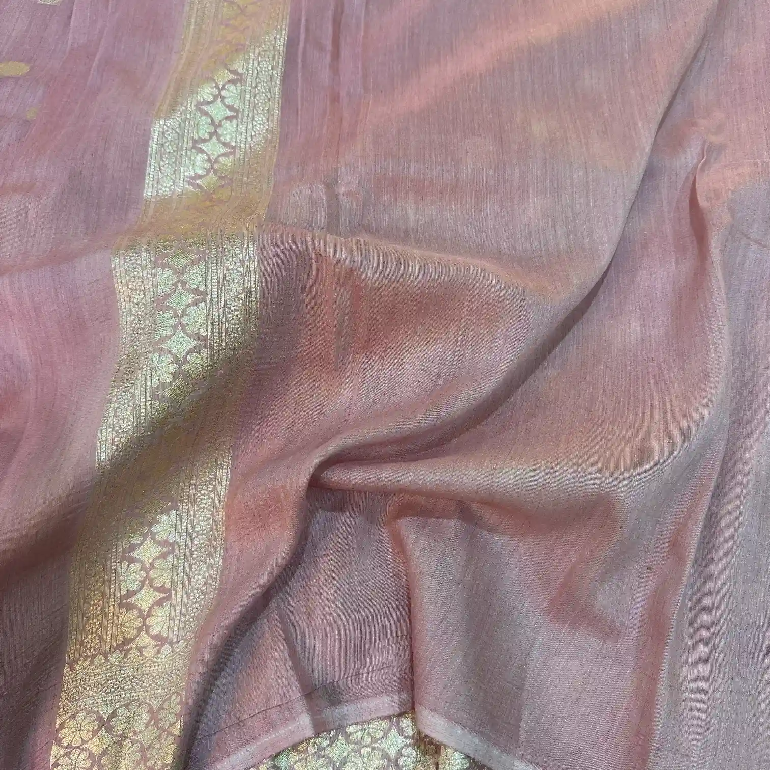 Mauve Pink Polka Dot Munga Silk Saree - Image 4