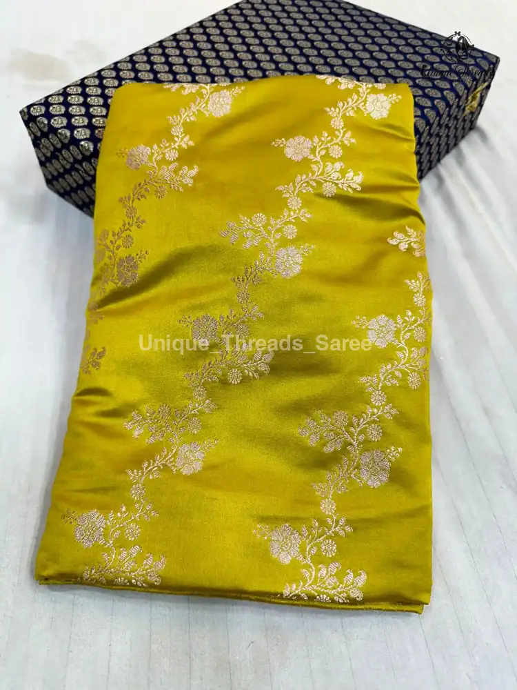 Mehandi Green Mashru Katan Silk Leheriya Weave Banarasi Saree - Image 3