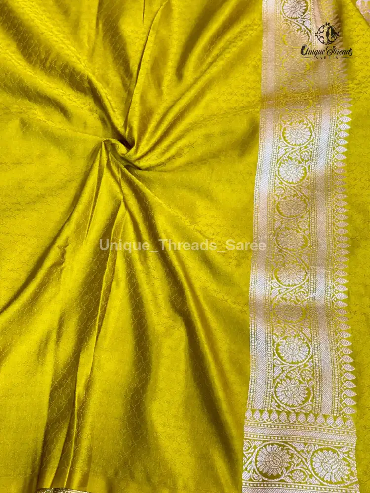 Mehandi Green Mashru Katan Silk Leheriya Weave Banarasi Saree - Image 8