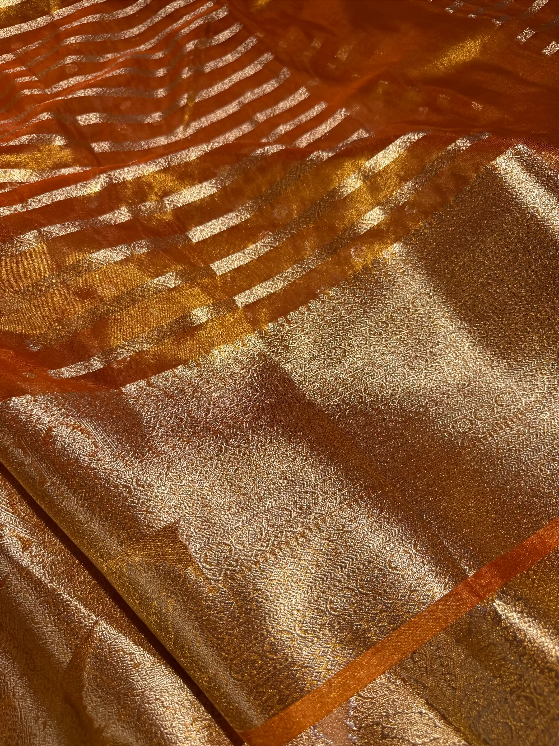 Metallic Orange Tissue Silk Eccentric Traditional Weave Banarasi Saree - Image 2