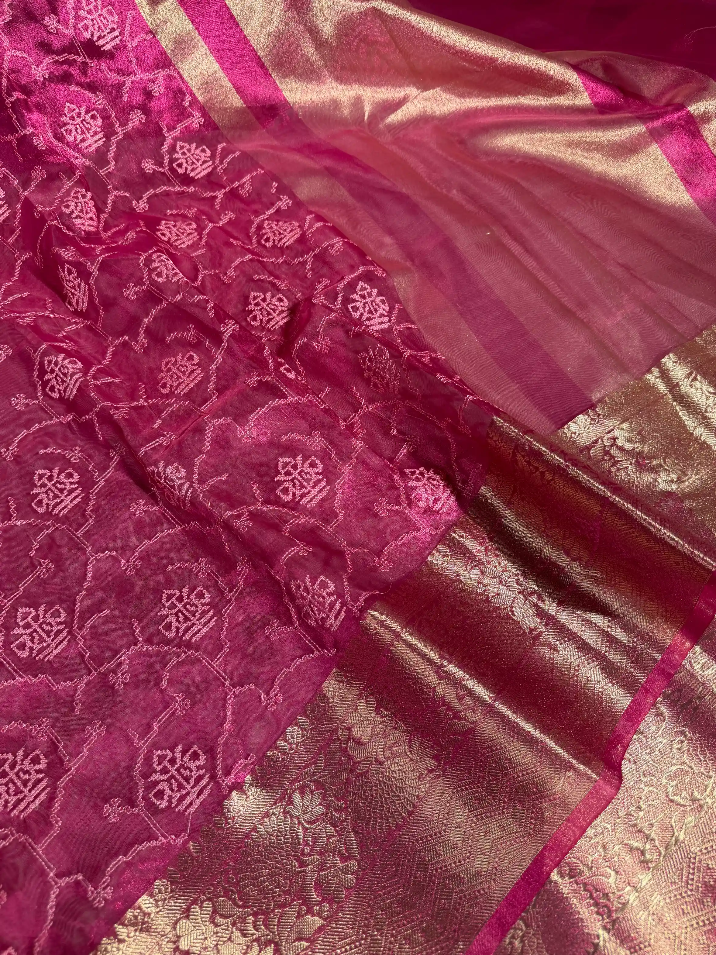 Metallic Rani Kora Tissue Chikankari Embroidered Banarasi Saree - Image 2