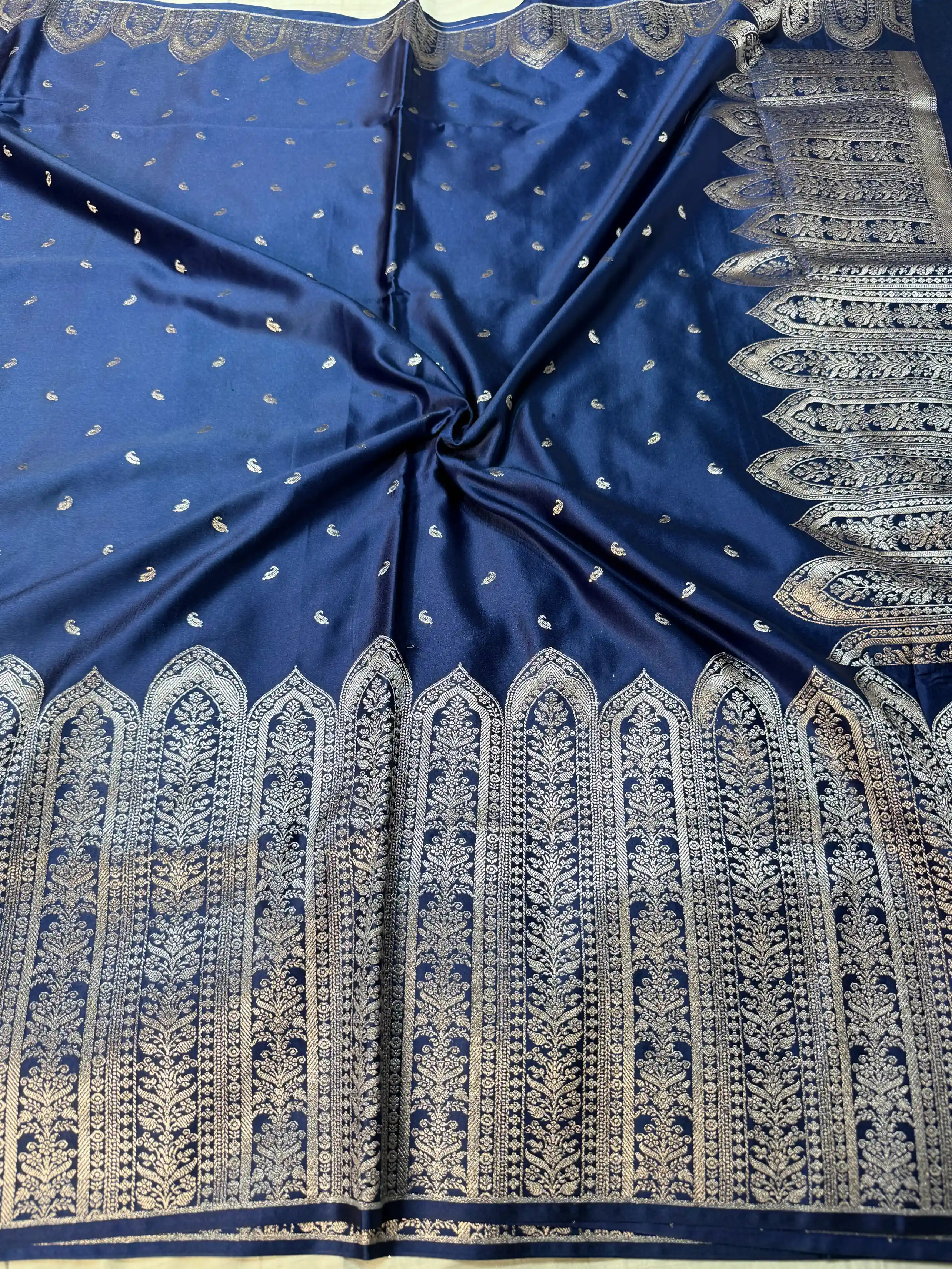 Navy Blue Heritage Mashru Katan Banarasi Saree - Image 2