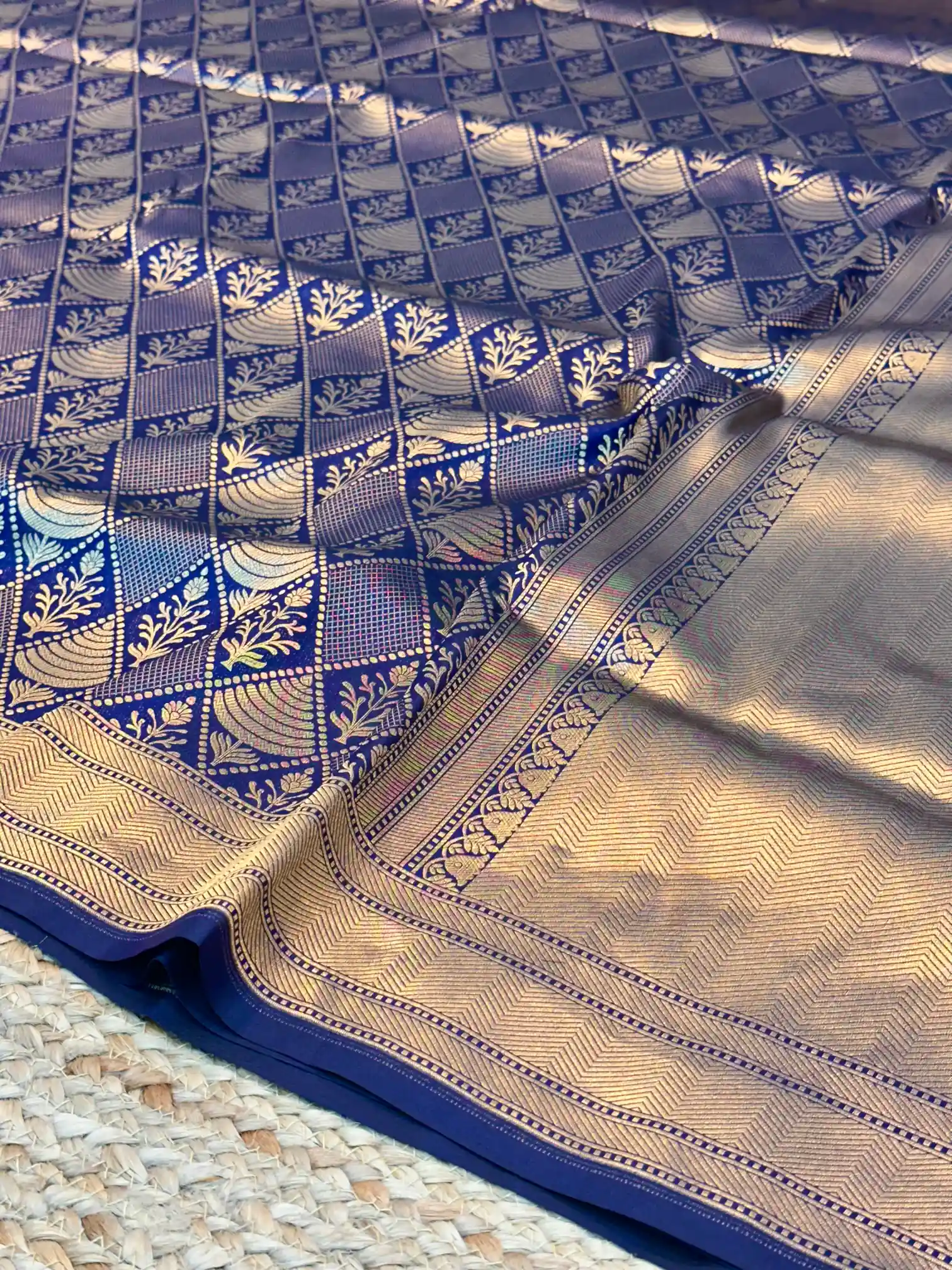 Navy Blue Pure Katan Silk Embossed Banarasi Saree - Image 3
