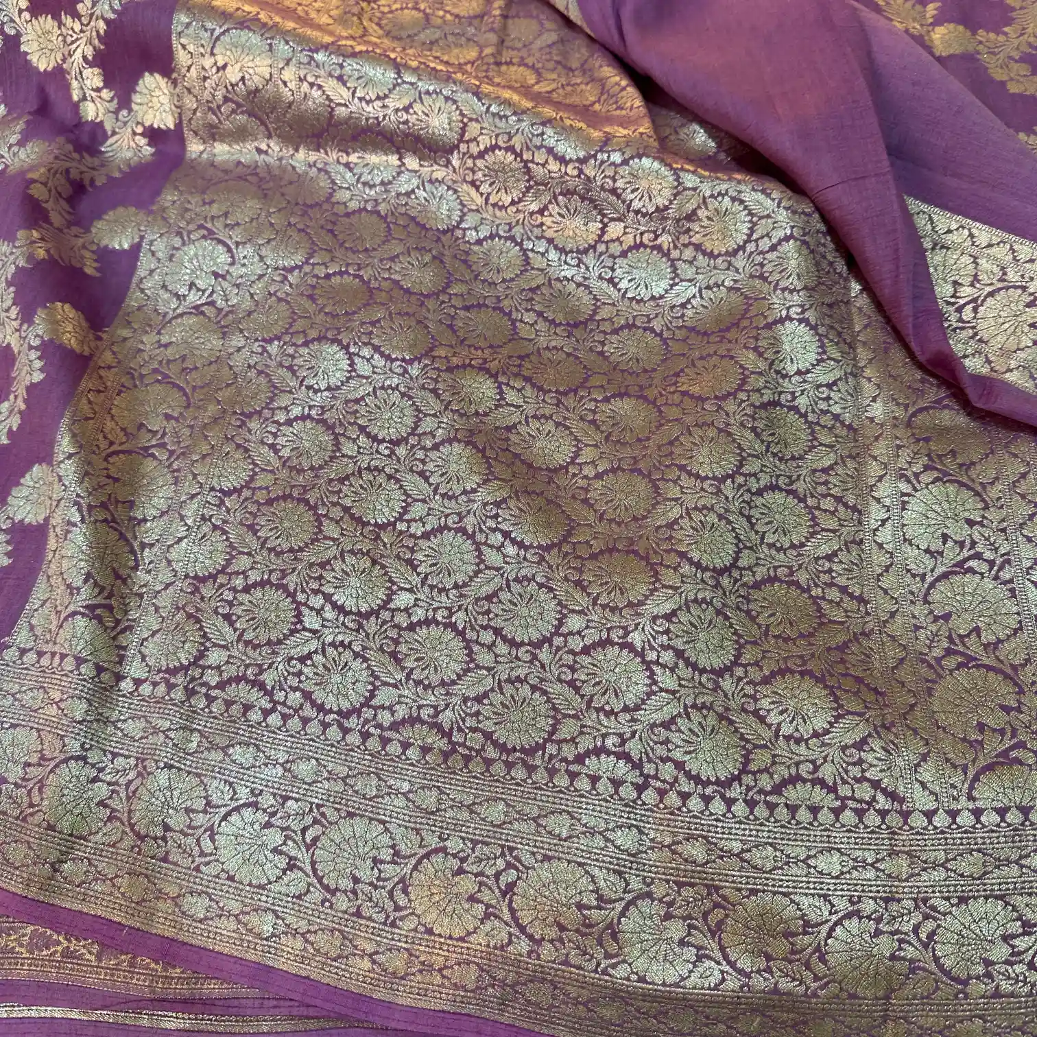 Pinkish Lavender Munga Silk Banarasi Saree - Image 4