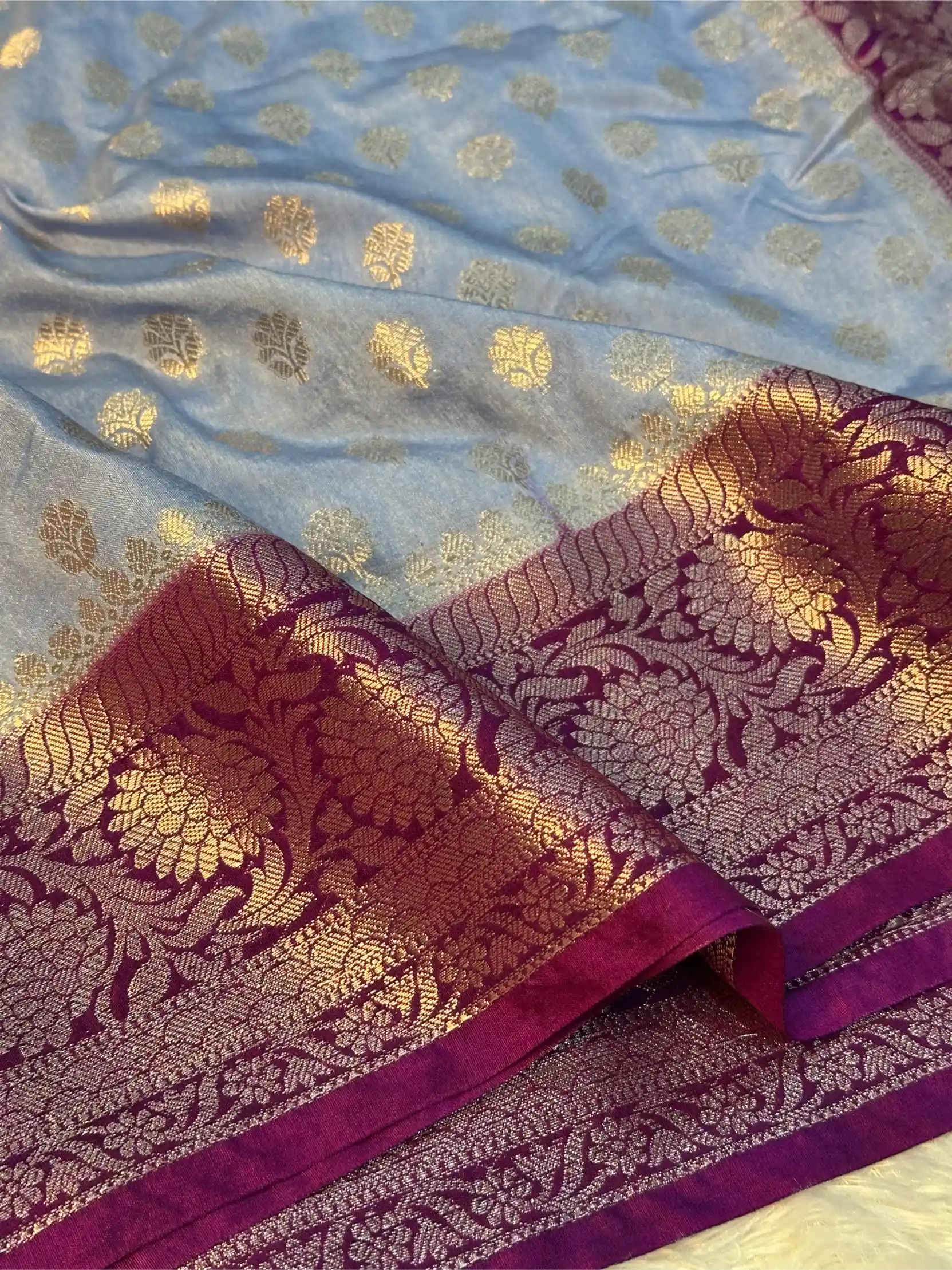 Powder Blue Chiniya Silk Khaddi Buti Banarasi Saree - Image 2