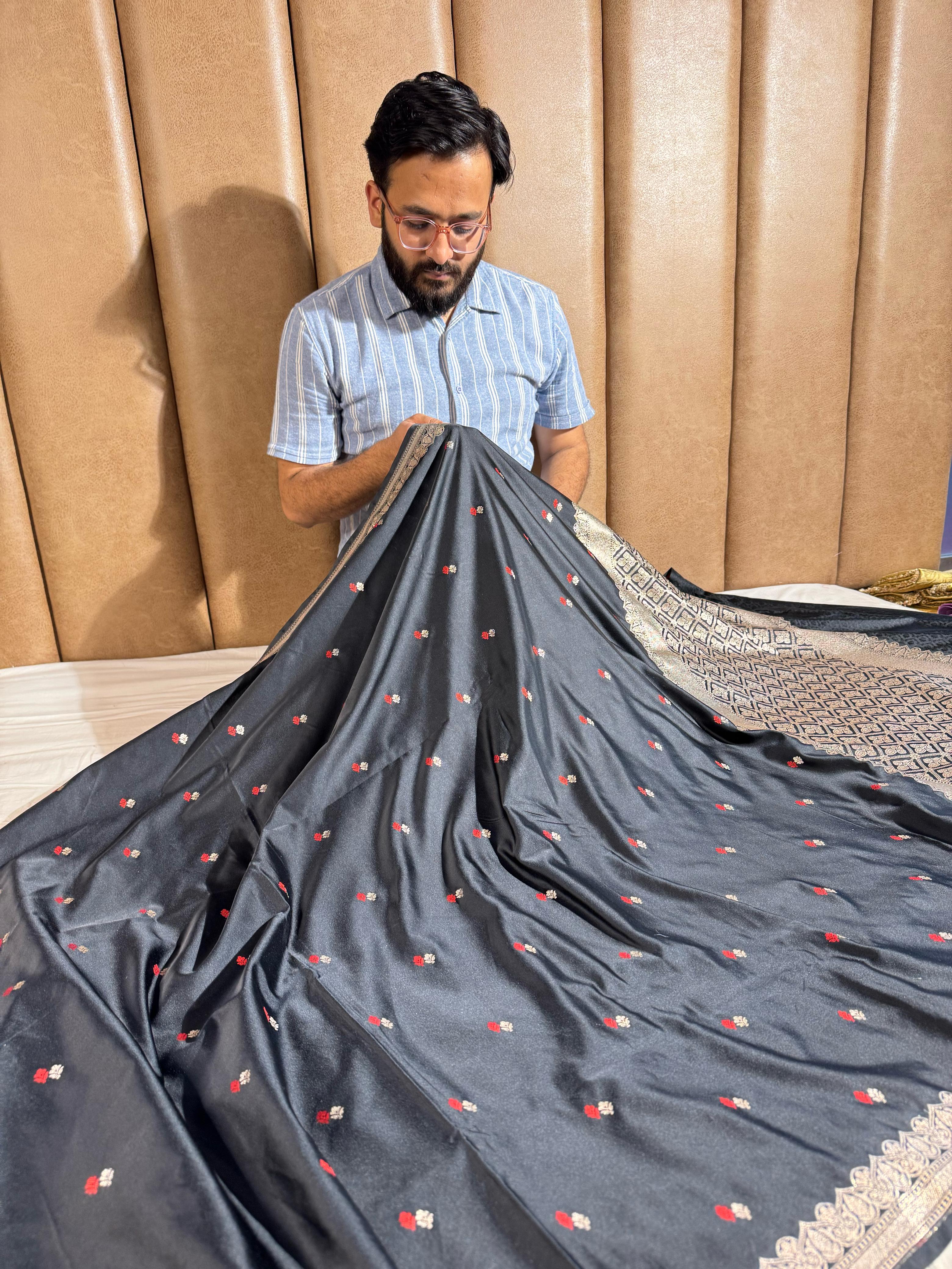Premium Black Shade Mashru Katan Silk Saree - Image 3