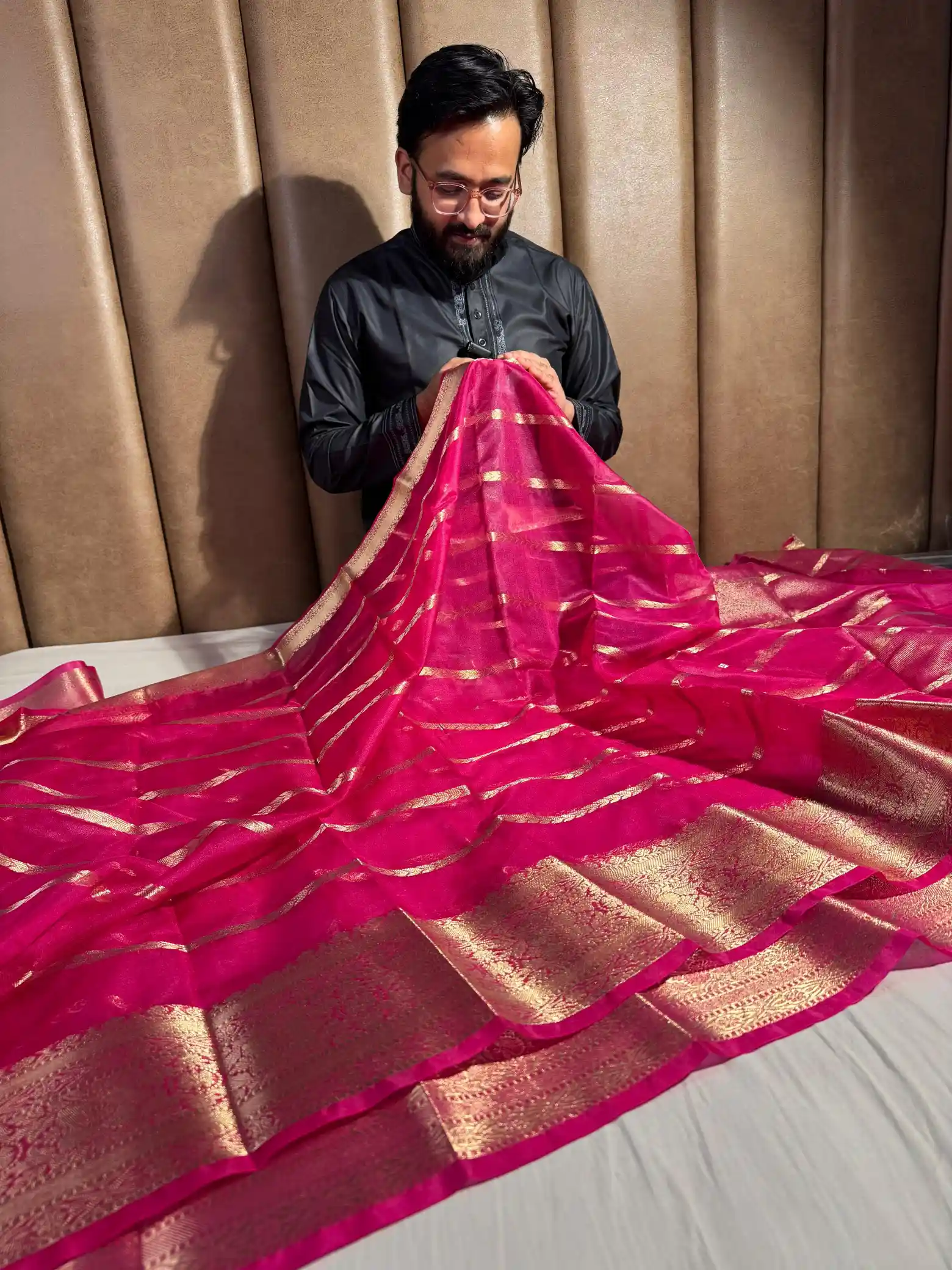 Rani Pink Organza Silk Banarasi Saree - Image 3