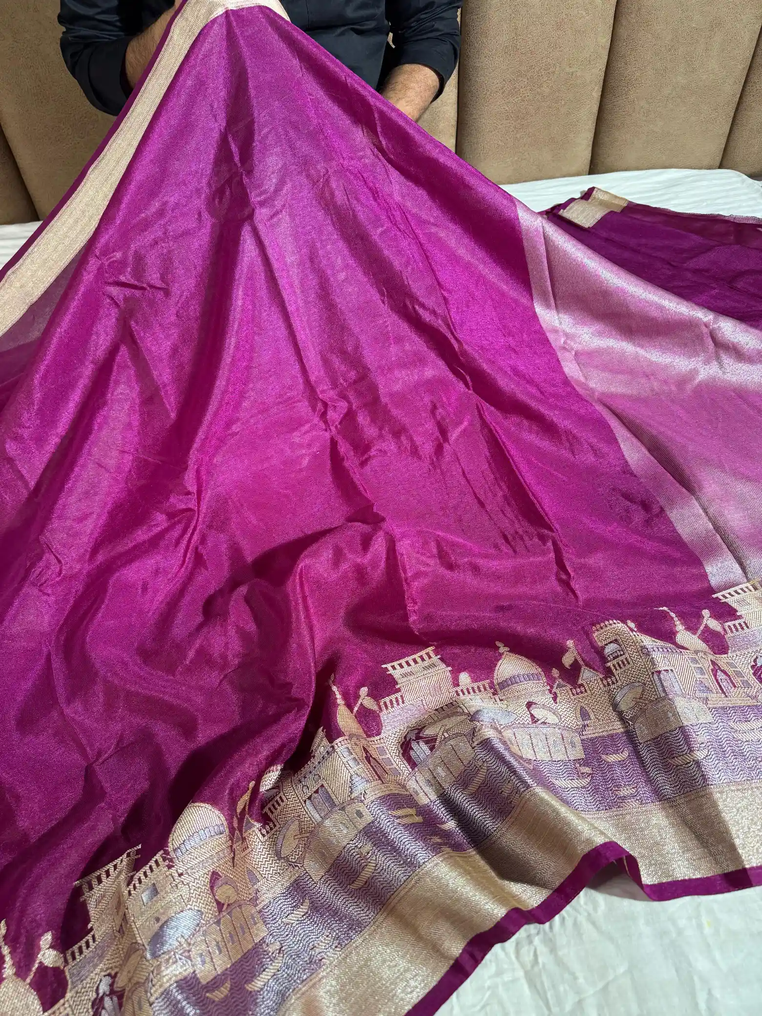 Purple Georgette Silk Ghat Pattern Banarasi Saree - Image 2