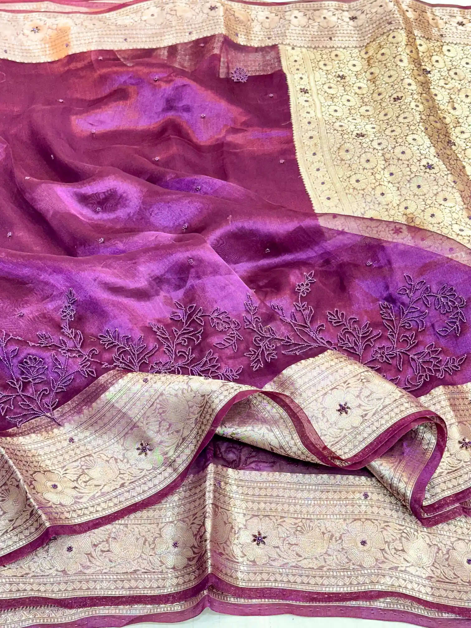 Rani Majenta Premium Handwork Pure Tissue Silk Banarasi Saree - Image 3