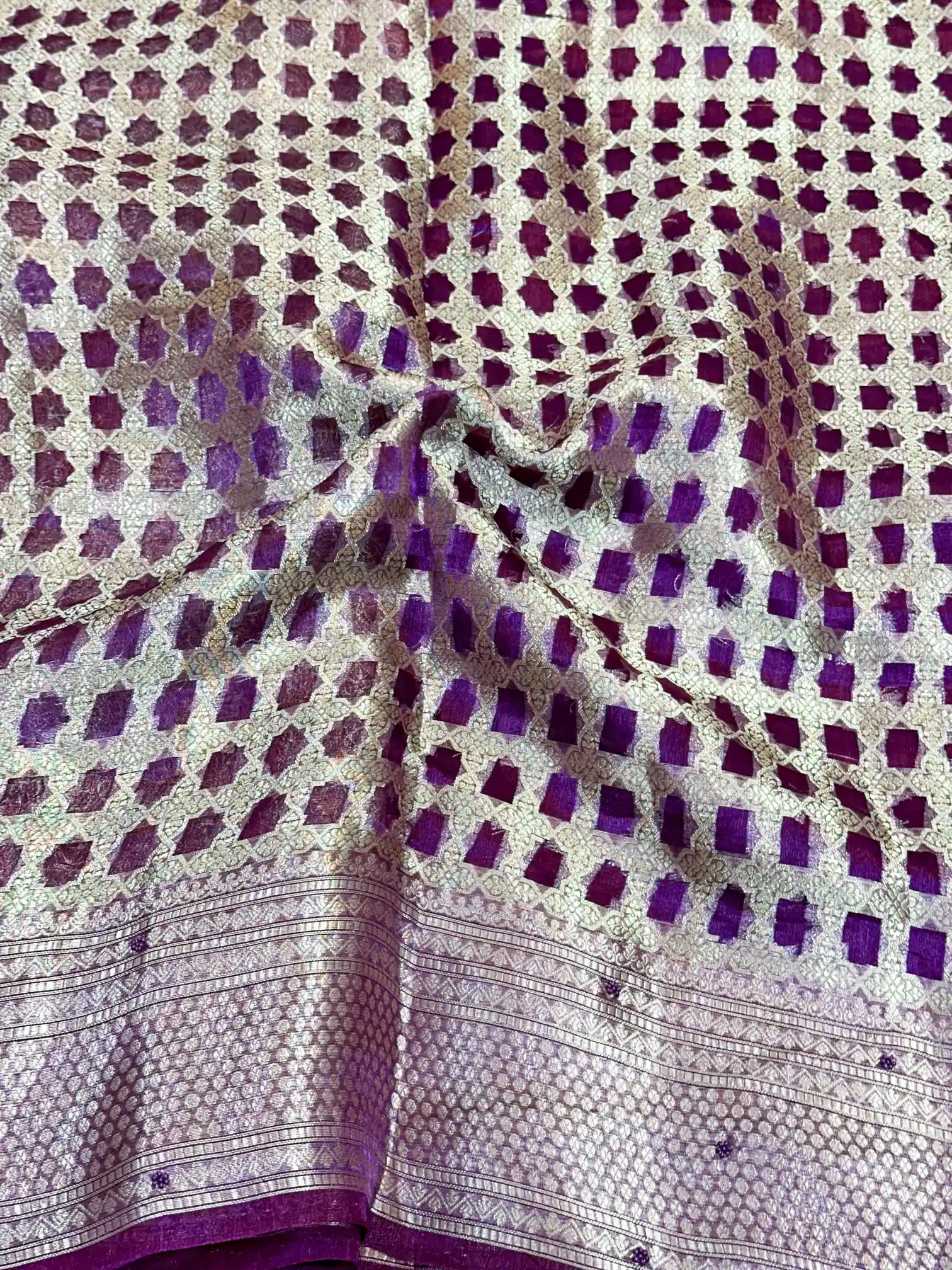 Rani Majenta Premium Handwork Pure Tissue Silk Banarasi Saree - Image 6