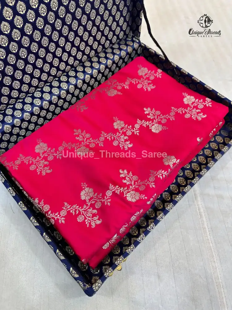 Rani Pink Mashru Katan Silk Leheriya Weave Banarasi Saree - Image 3