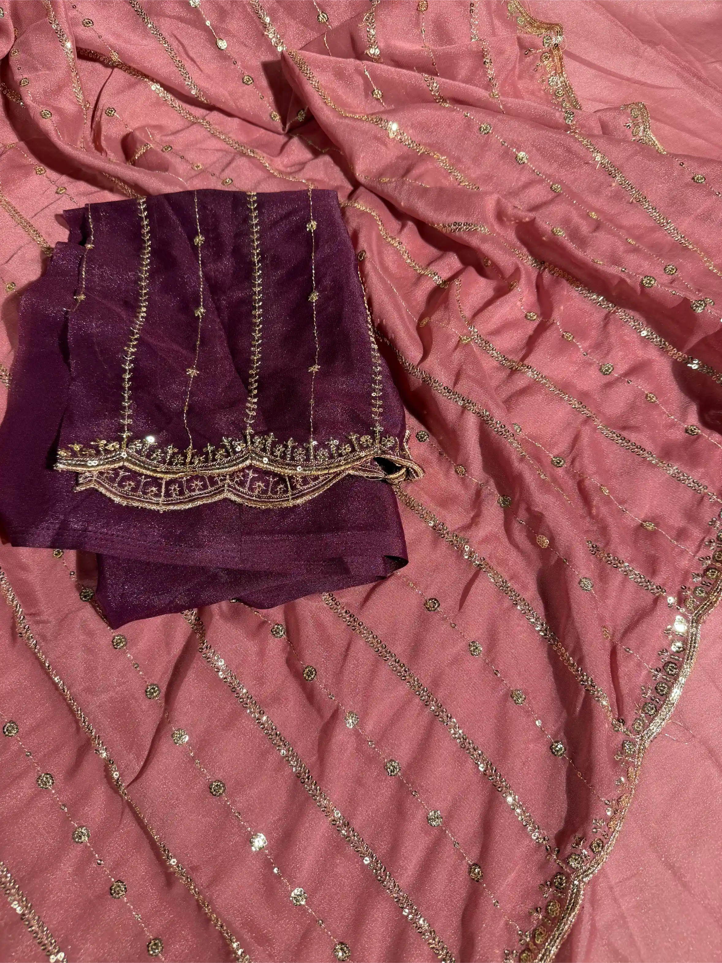 Rare Mauve Tissue Georgette Silk Designer Banarasi Saree - Image 3