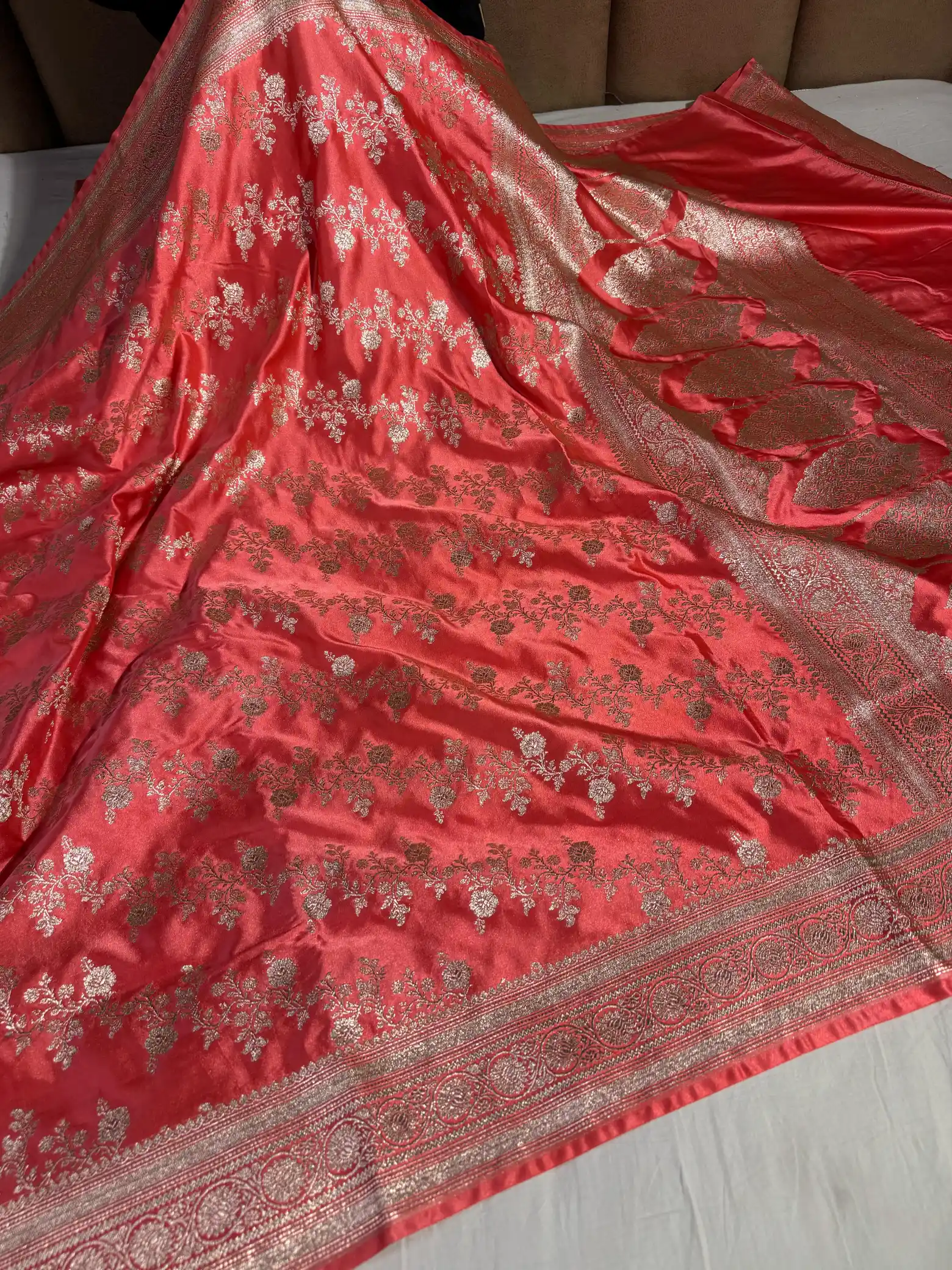 Rare Shade Premium Mashru Katan Silk Saree - Image 3