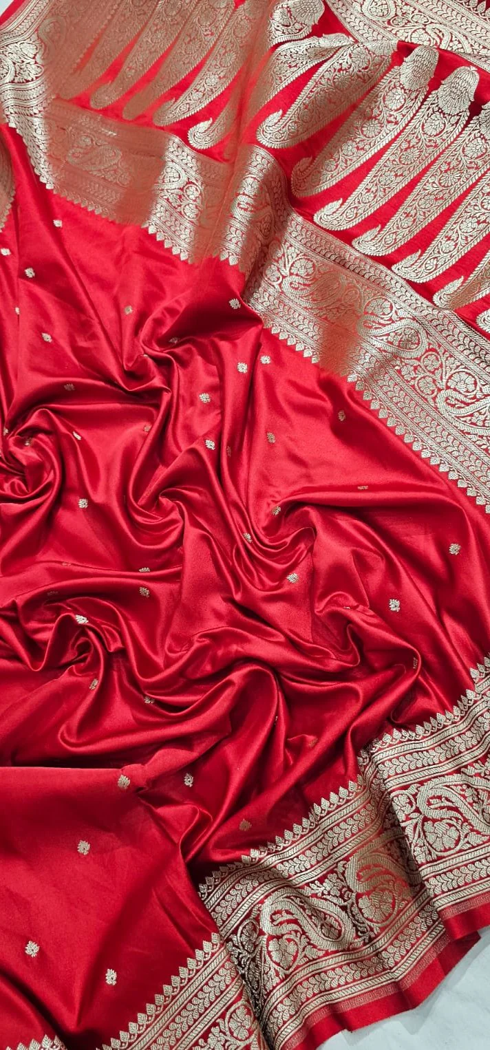 Red Premium Mashru Katan Silk Banarasi Saree - Image 3